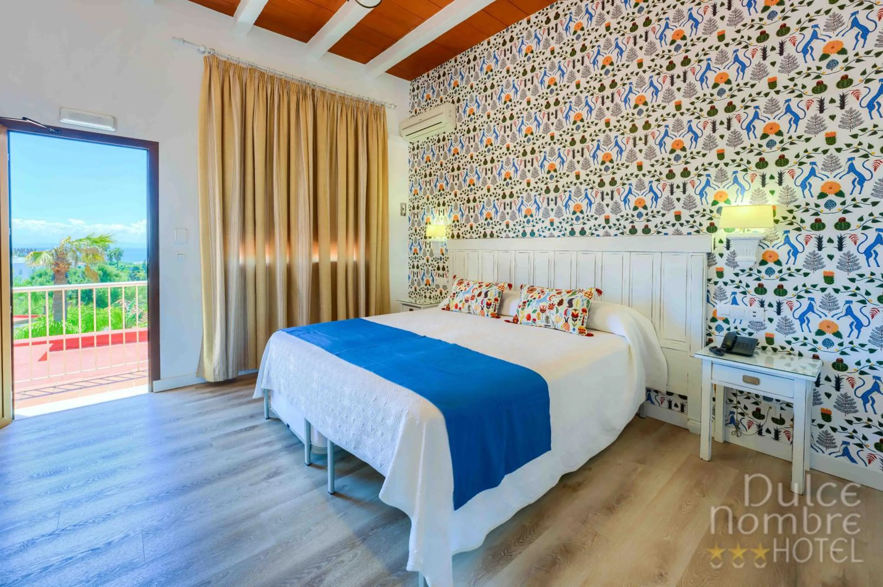 Bed in Dulce Nombre Hotel - Apartamentos