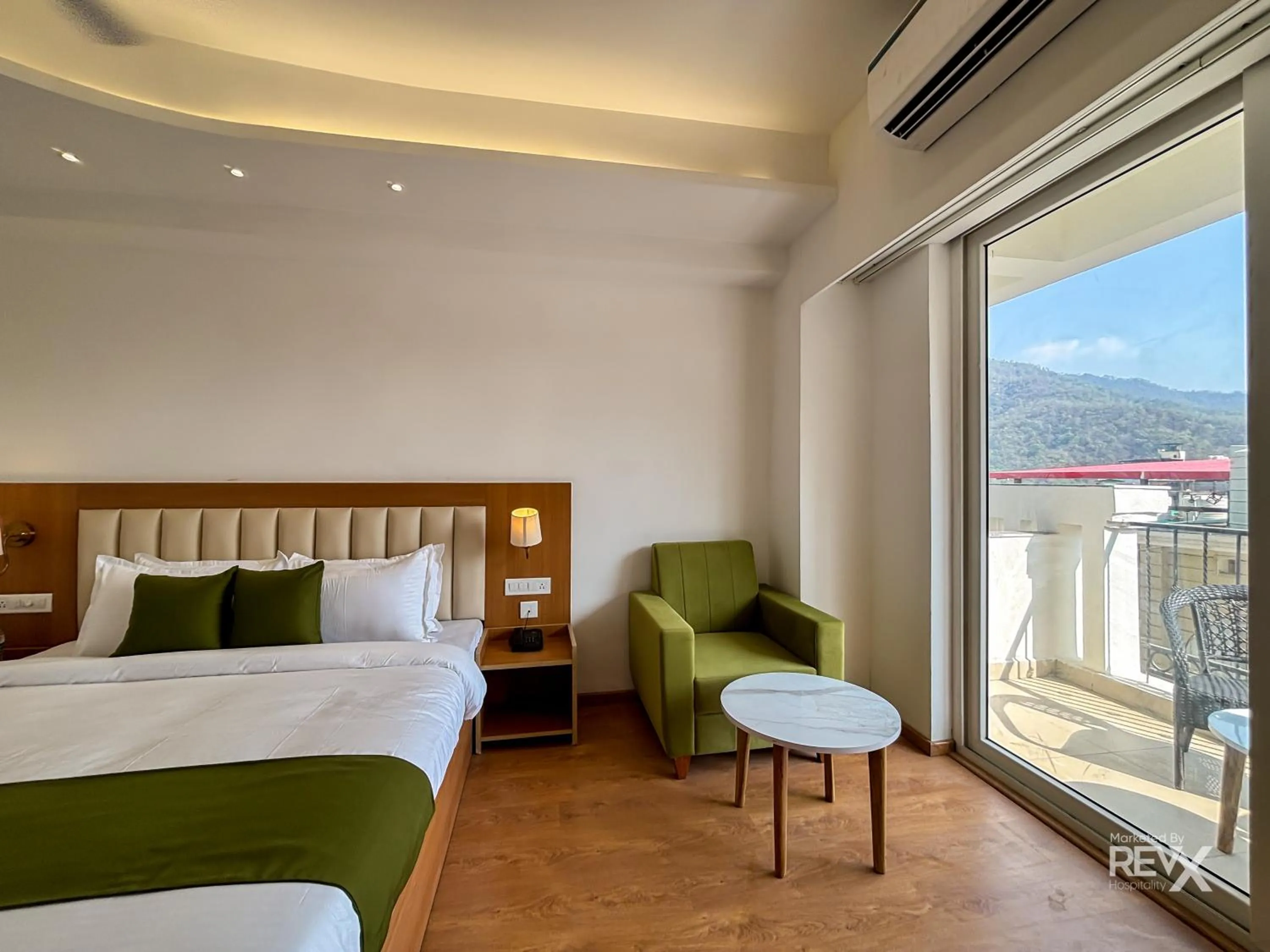 Bed in Oak Leaf Hotel