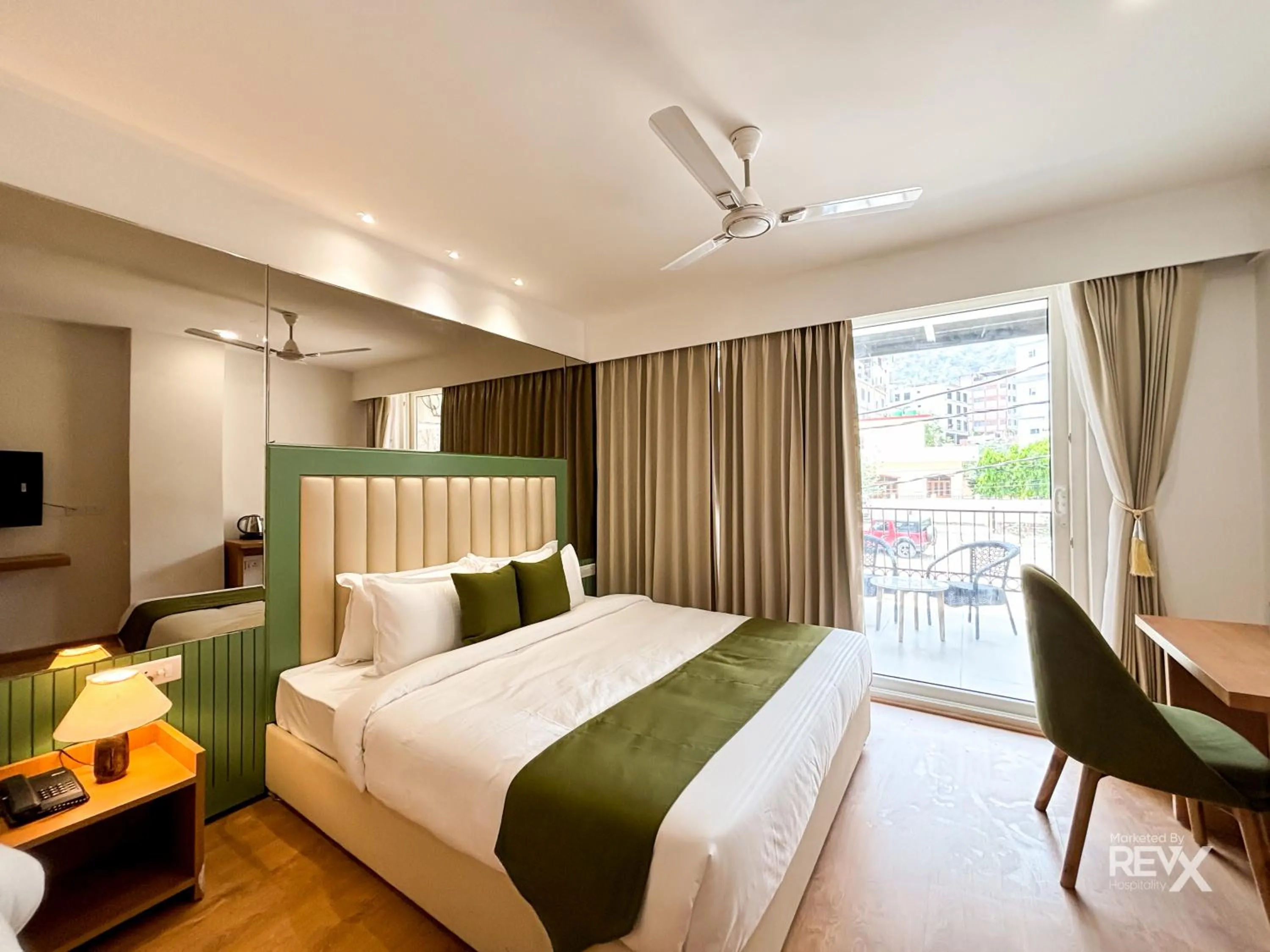 Bed in Oak Leaf Hotel