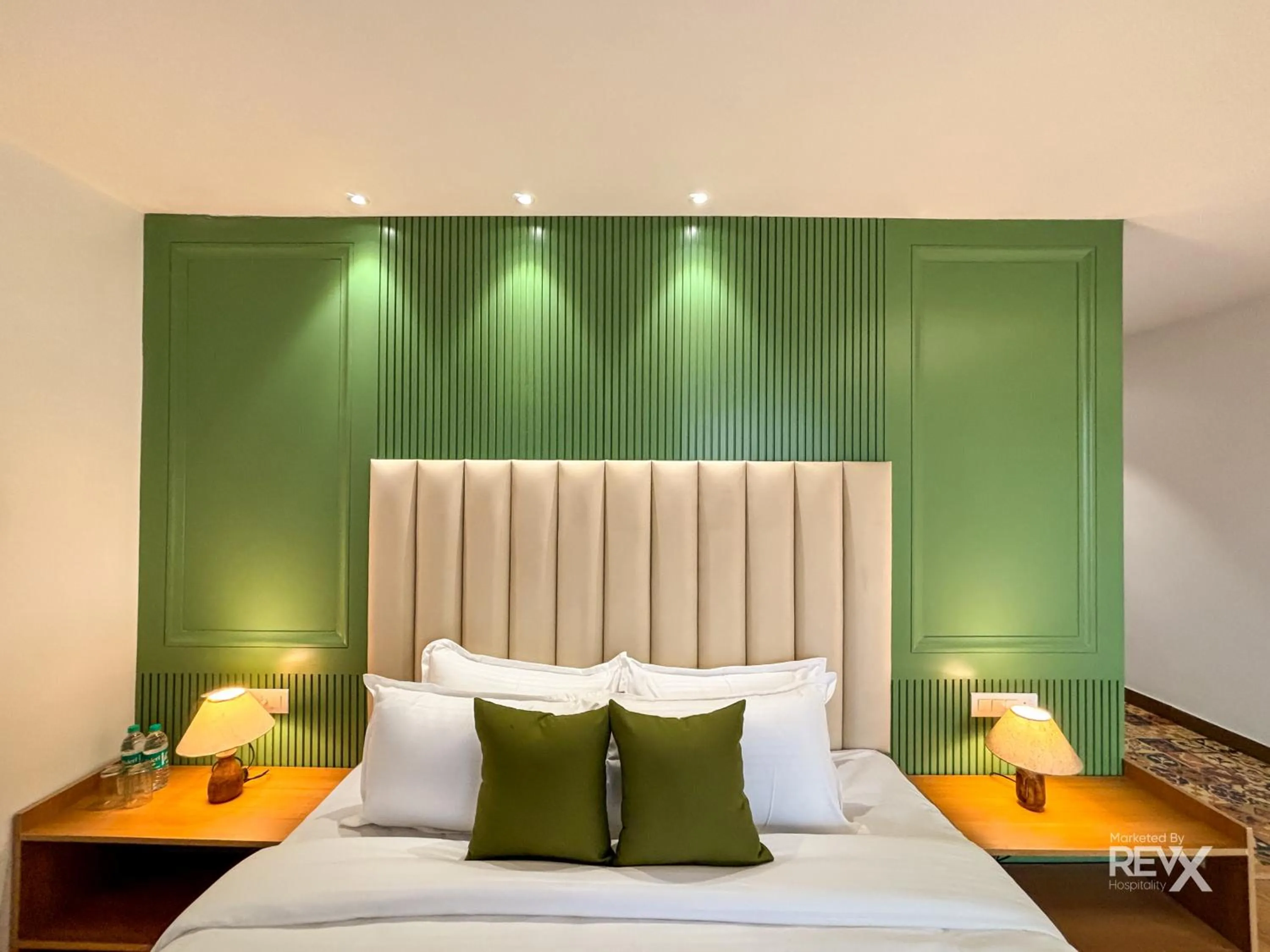 Bed in Oak Leaf Hotel