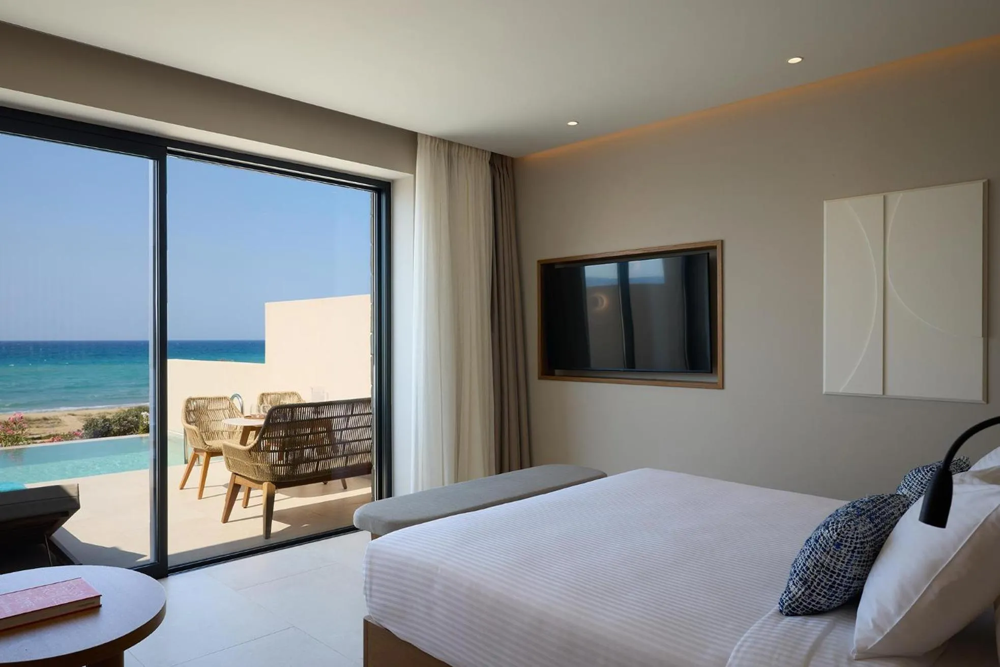 Deluxe room sea view with private pool in Oros Luxury Beach Resort