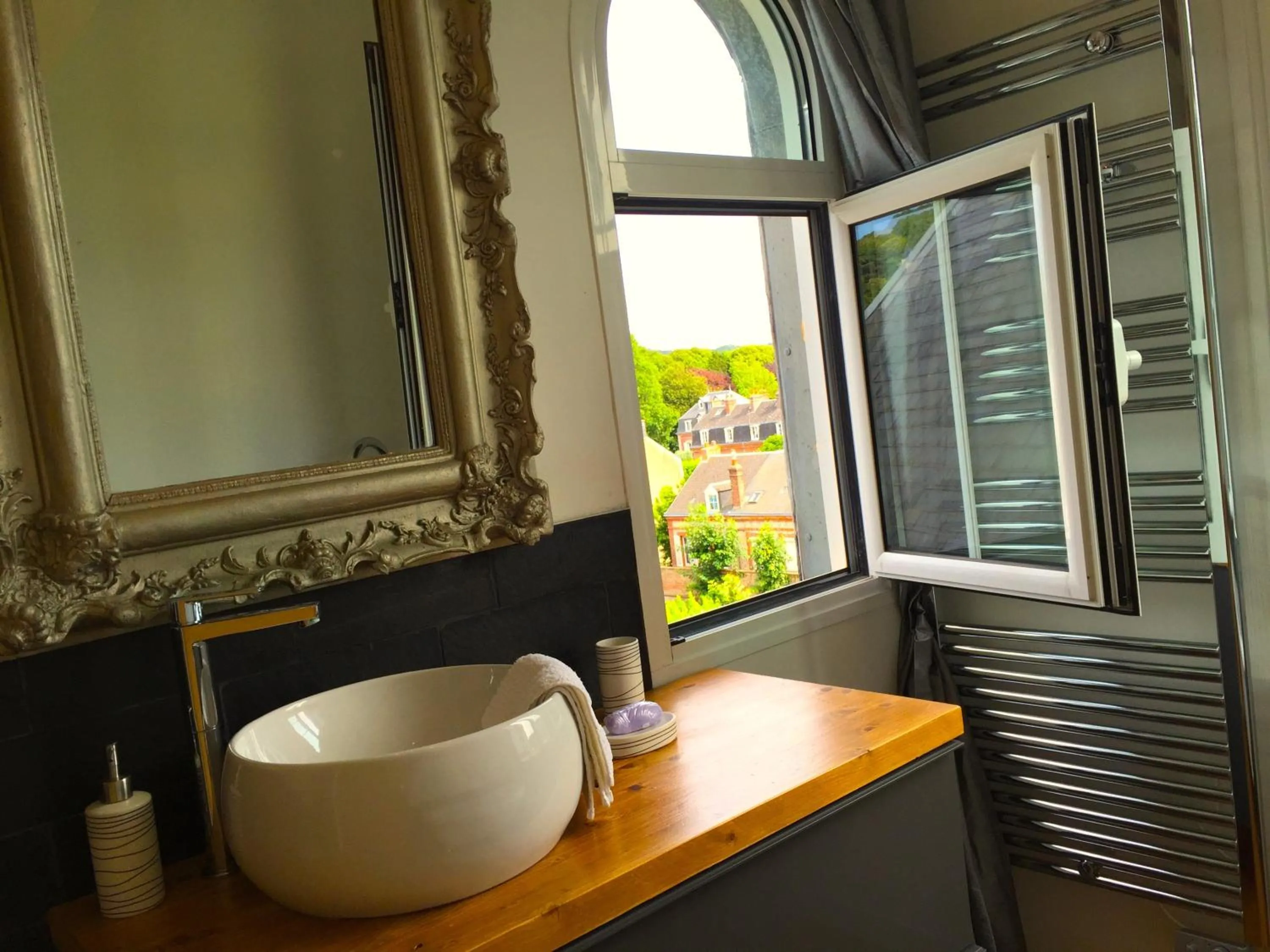 Bathroom in Le Loft du Clocheton