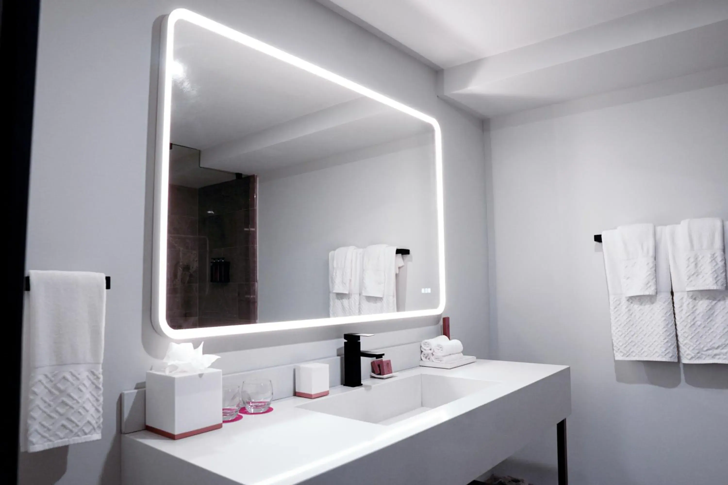 Deluxe Double Room with Two Double Beds - Non-Smoking in Barley House Hotel, Trademark Collection by Wyndham Deluxe Double Room with Two Double Beds - Non-Smoking in Barley House Hotel, Trademark Collection by Wyndham