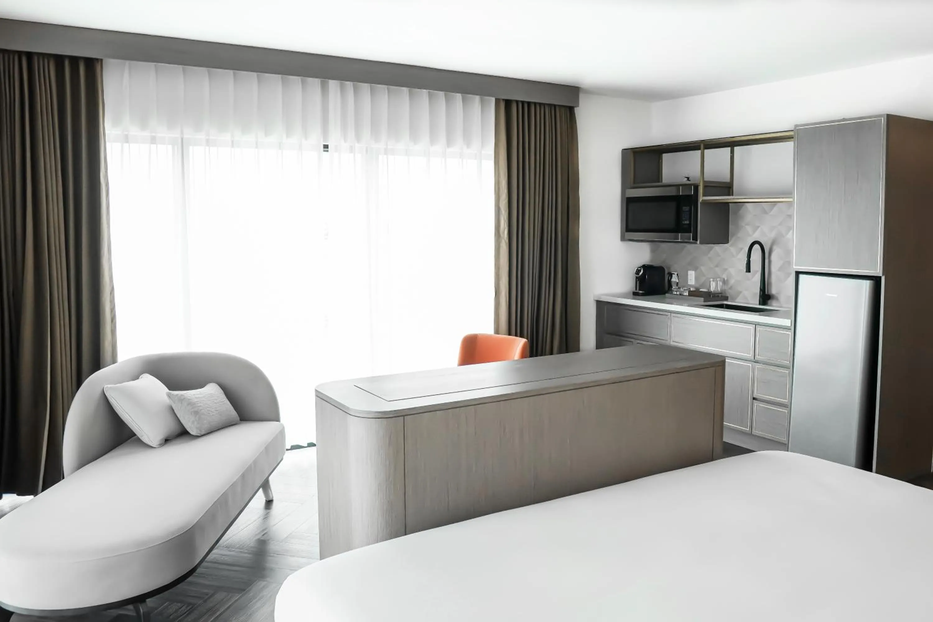 Bed in Barley House Hotel, Trademark Collection by Wyndham