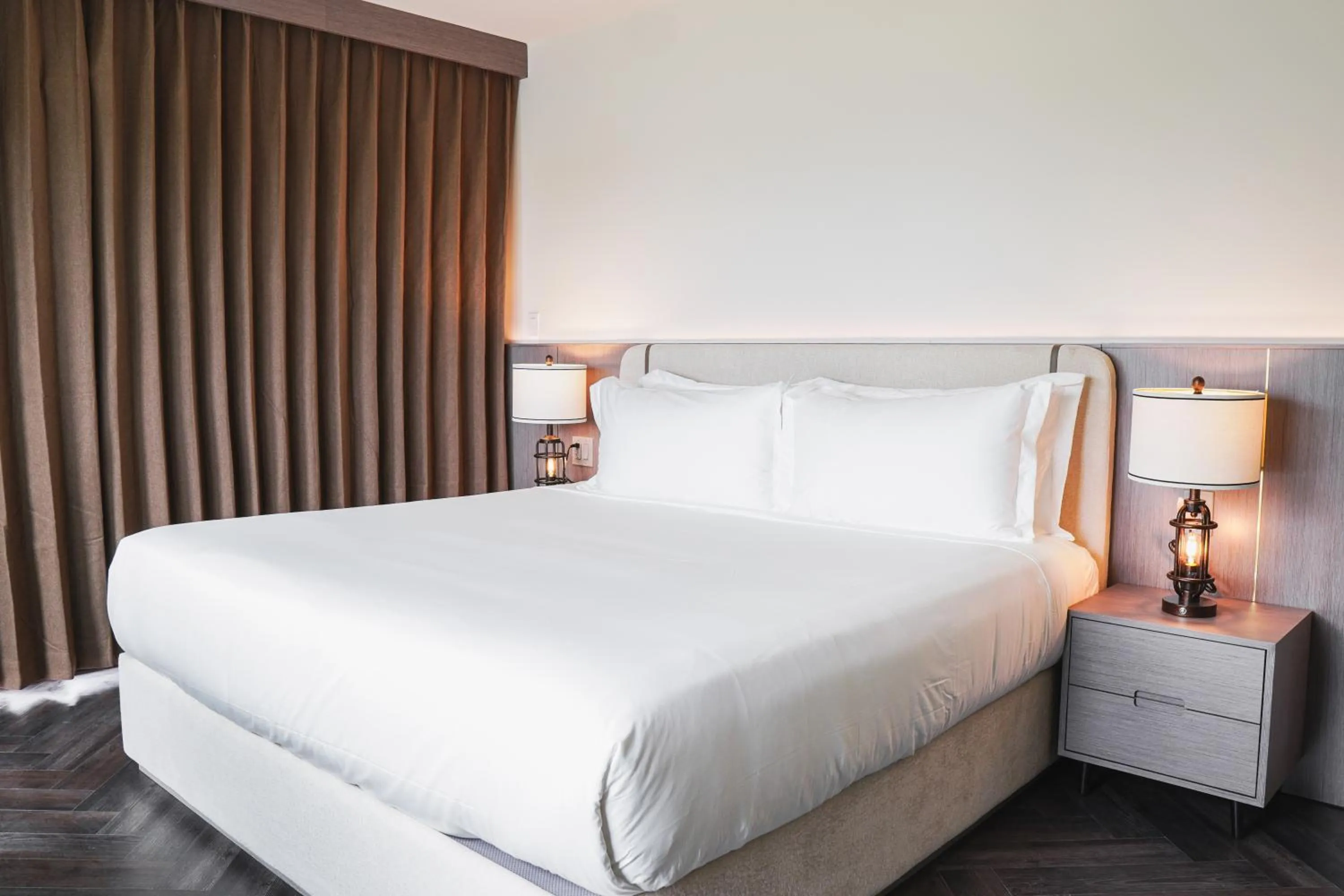 Bed in Barley House Hotel, Trademark Collection by Wyndham