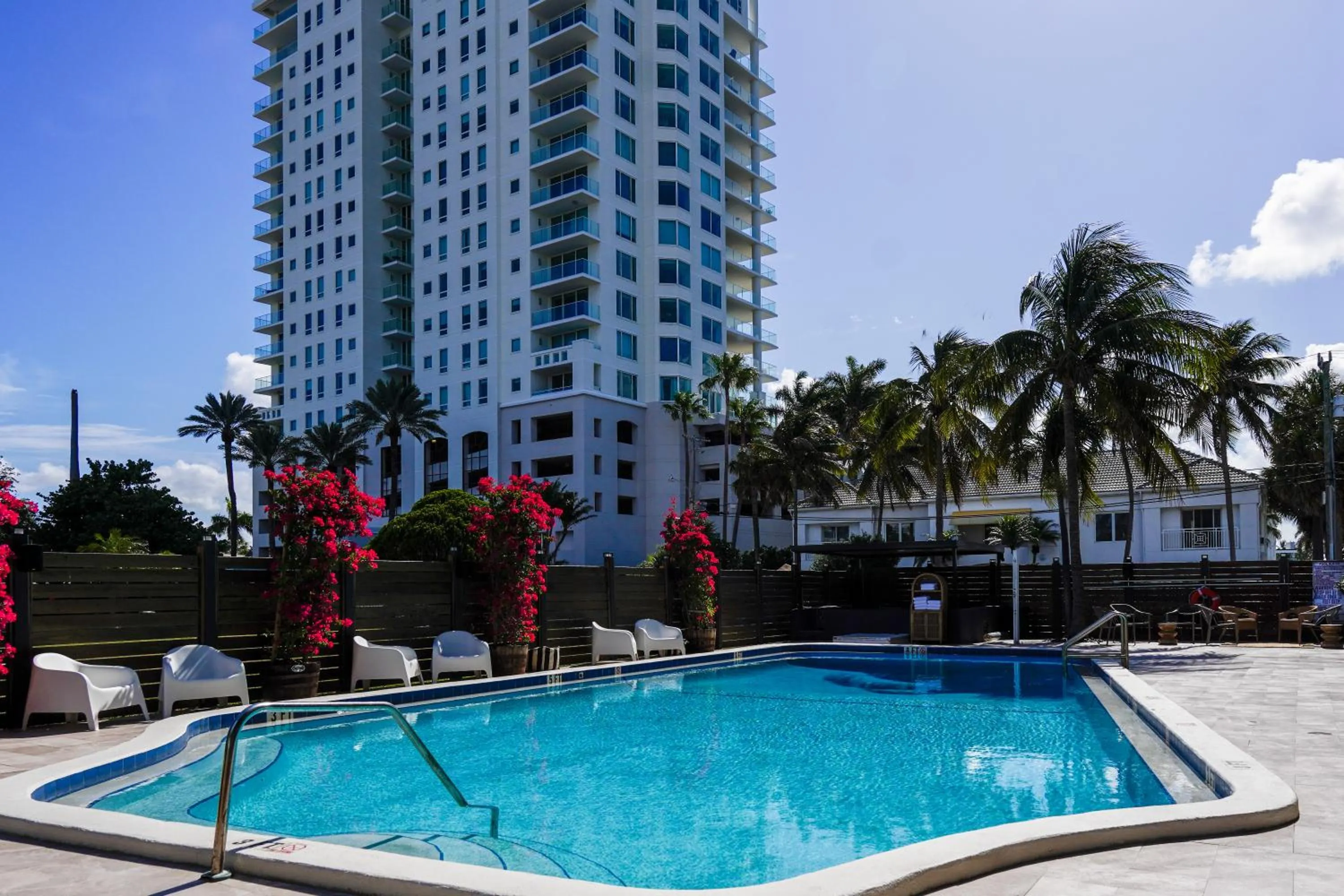 Swimming pool in Barley House Hotel, Trademark Collection by Wyndham
