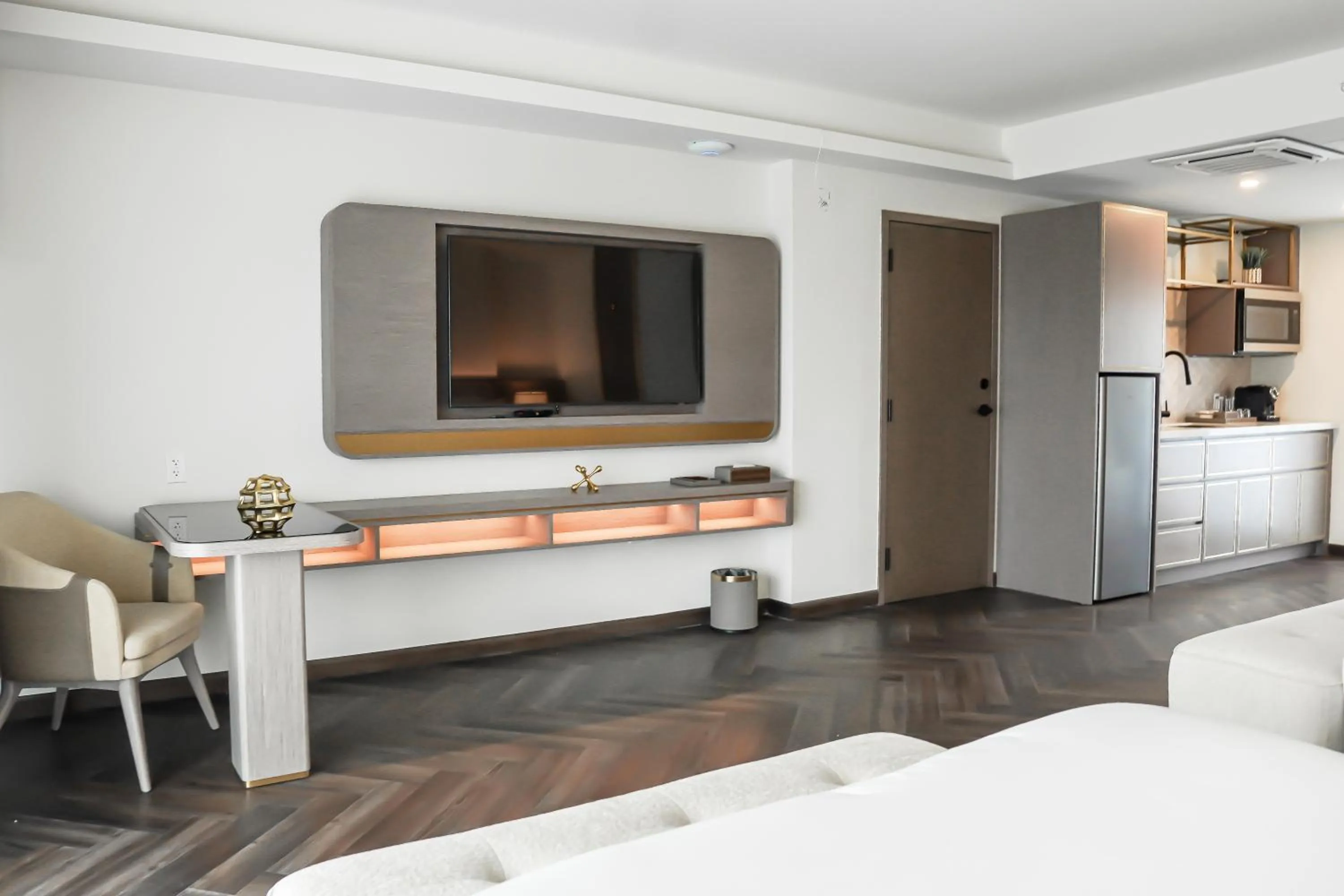 Kitchen or kitchenette in Barley House Hotel, Trademark Collection by Wyndham