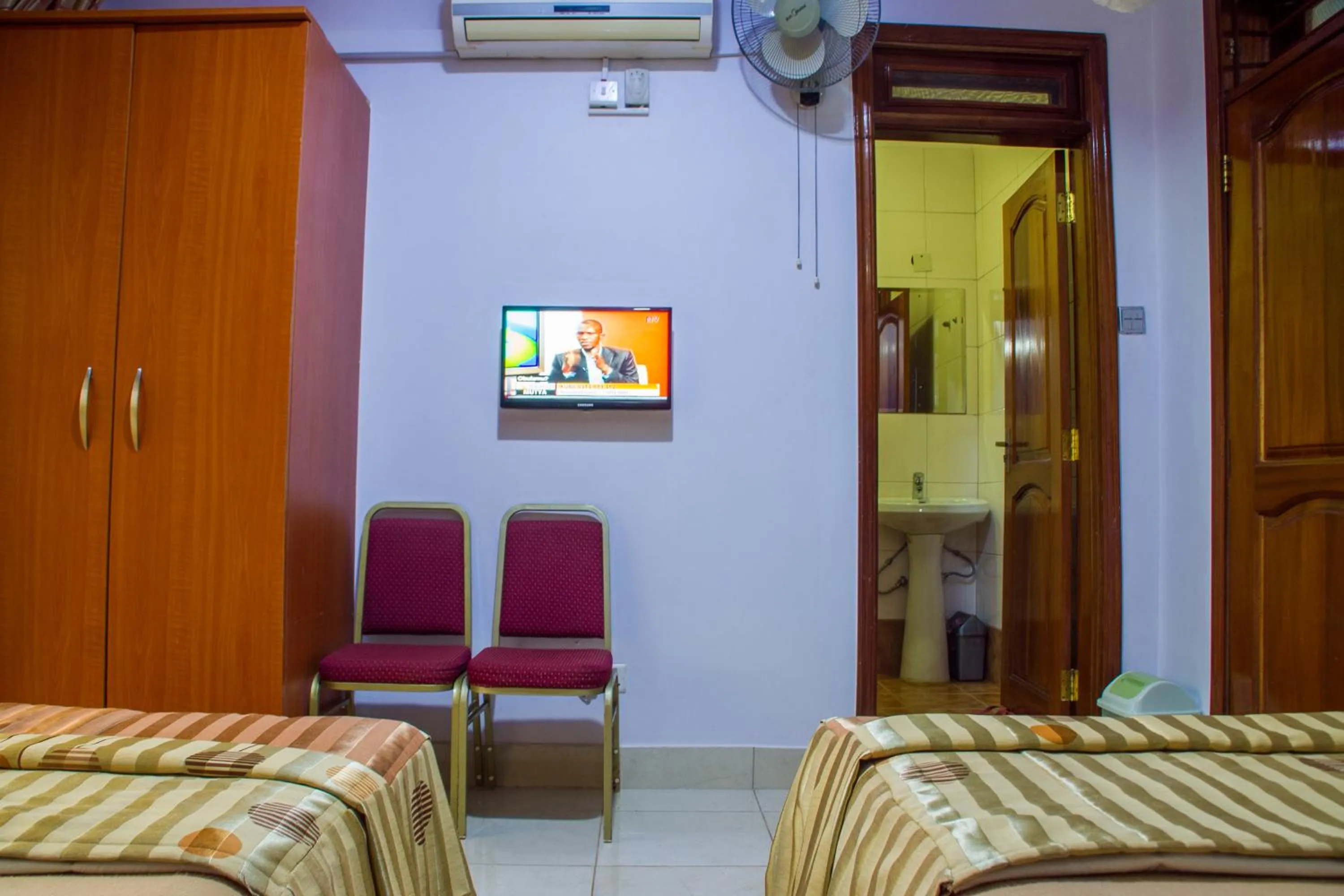 Bedroom in Landmark View Hotel