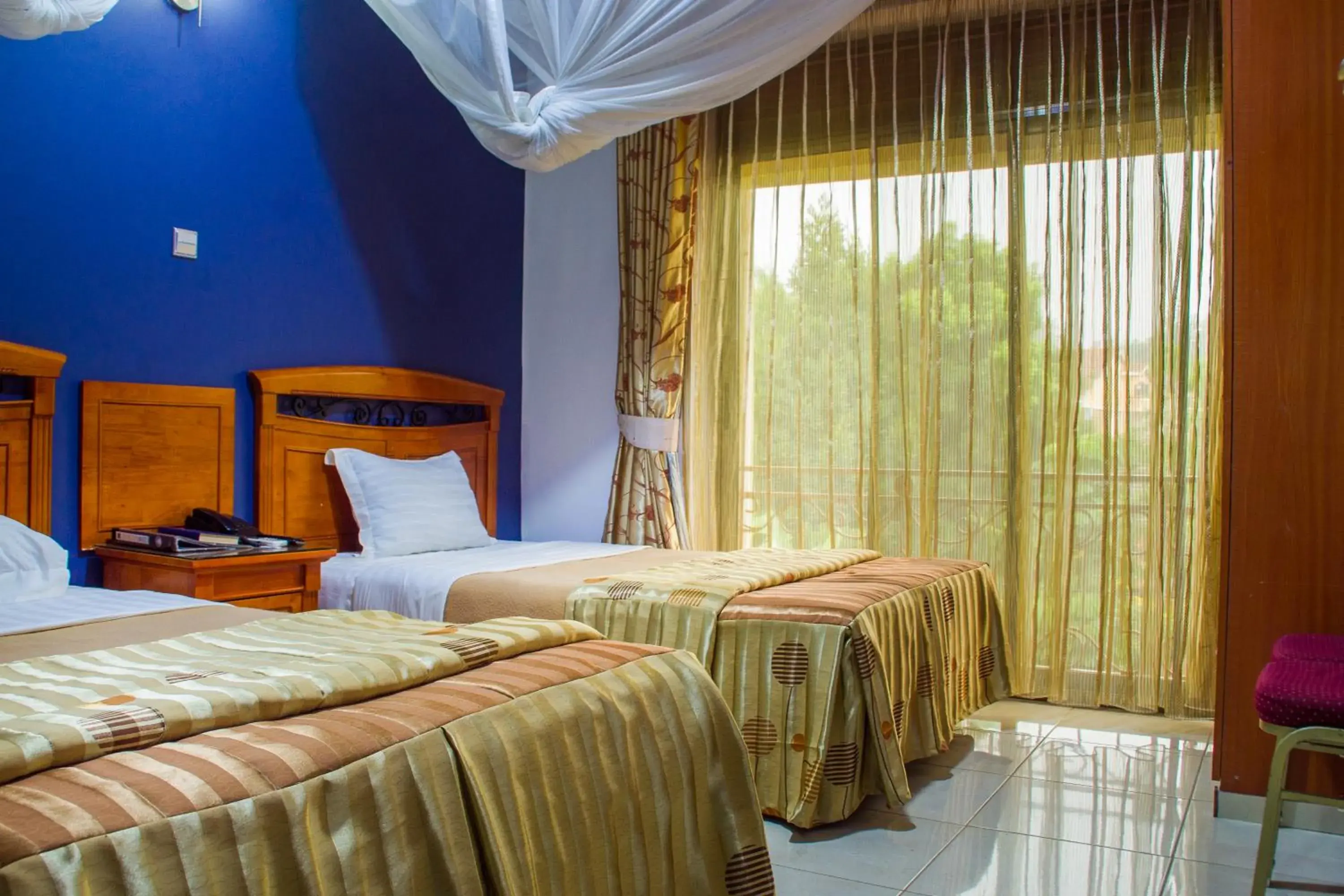 Standard Twin Room in Landmark View Hotel Standard Twin Room in Landmark View Hotel