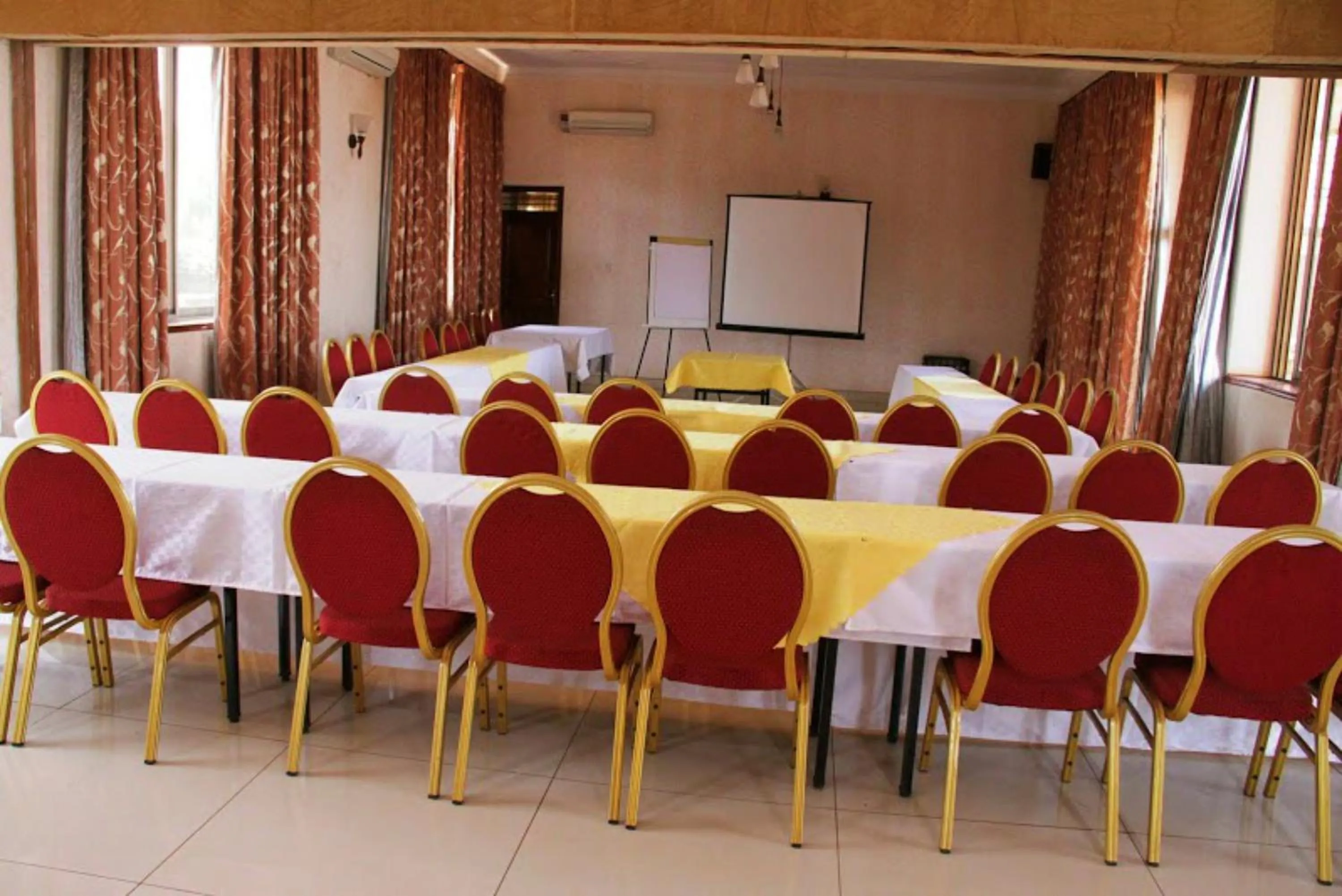 Meeting/conference room in Landmark View Hotel