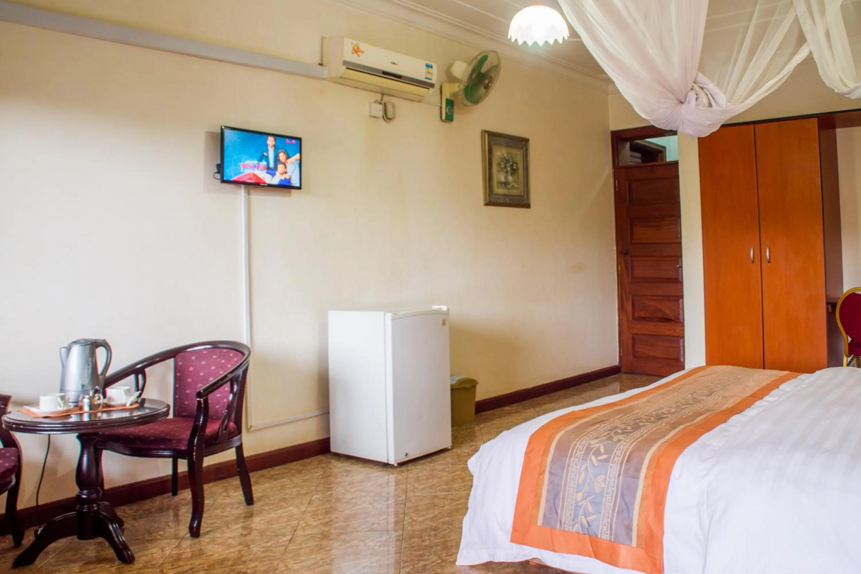 Bedroom in Landmark View Hotel