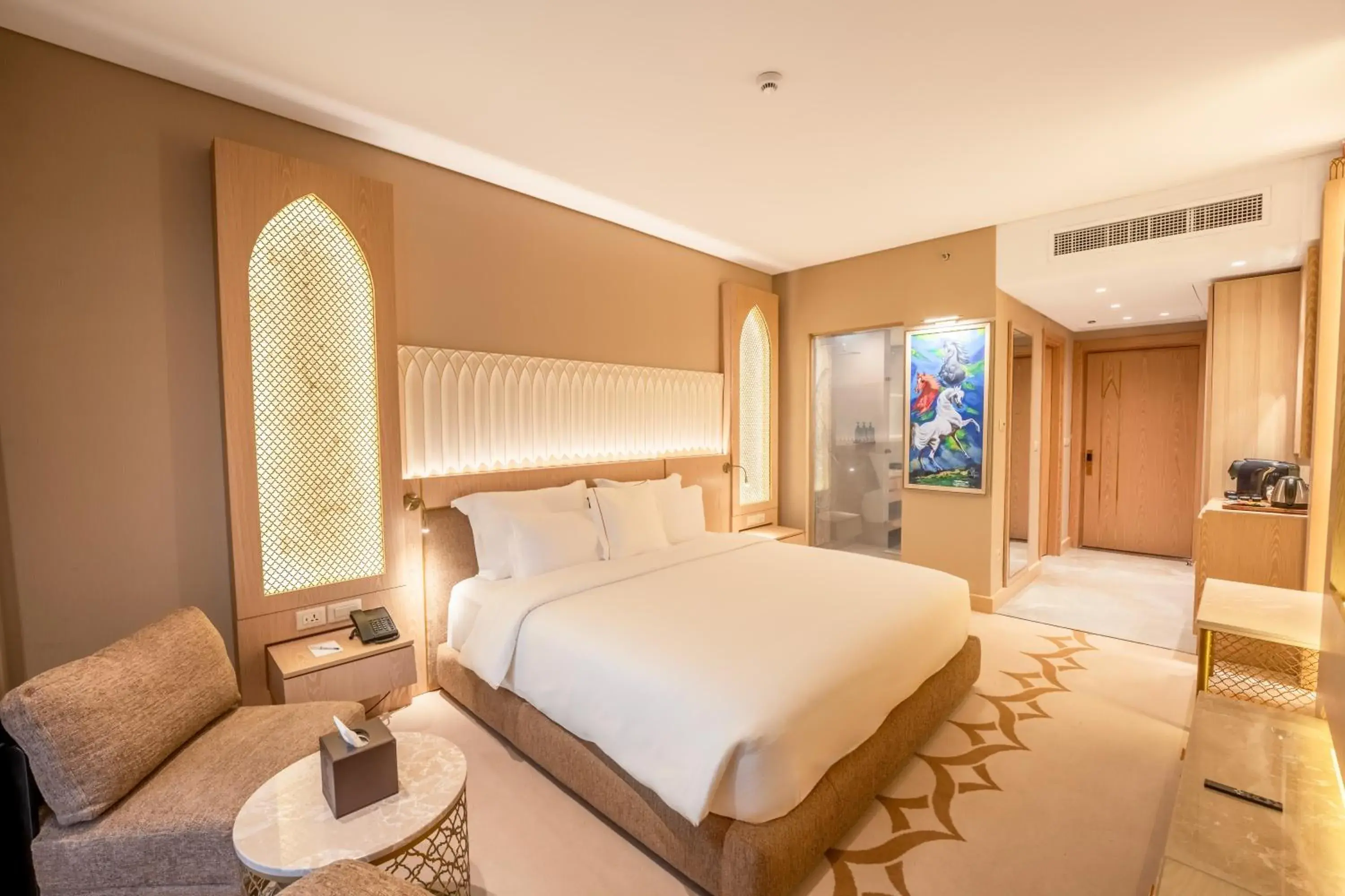 Deluxe King Room in World Heart Hotel Deluxe King Room in World Heart Hotel