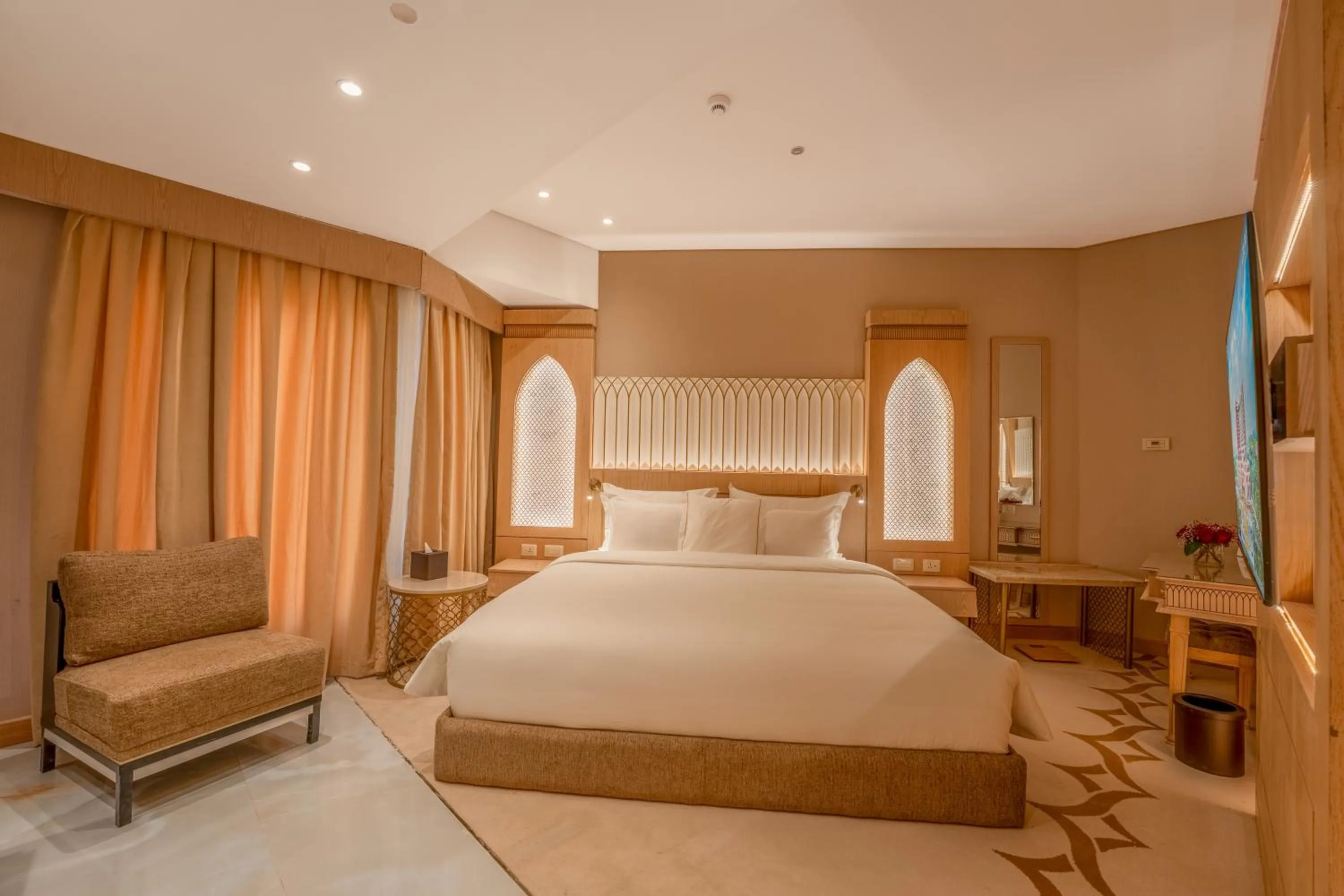 Bedroom, Bed in World Heart Hotel