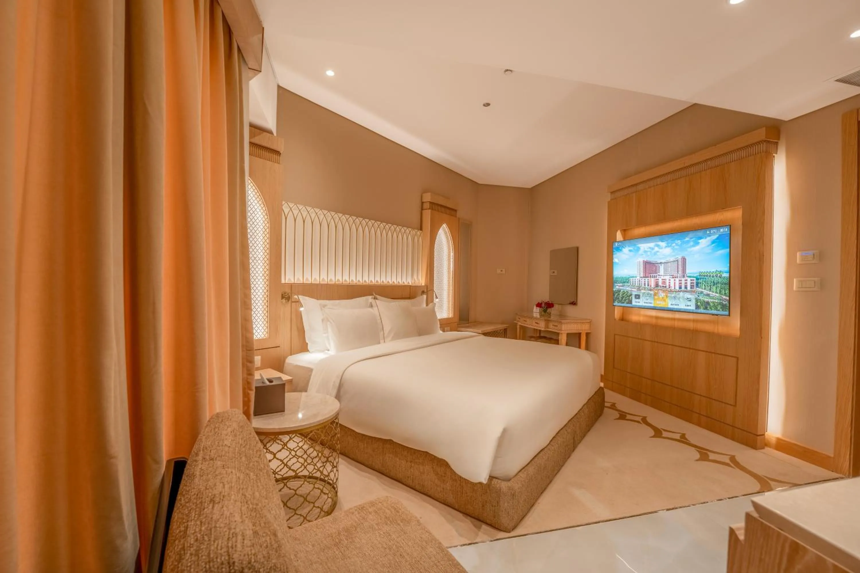 Bedroom, Bed in World Heart Hotel