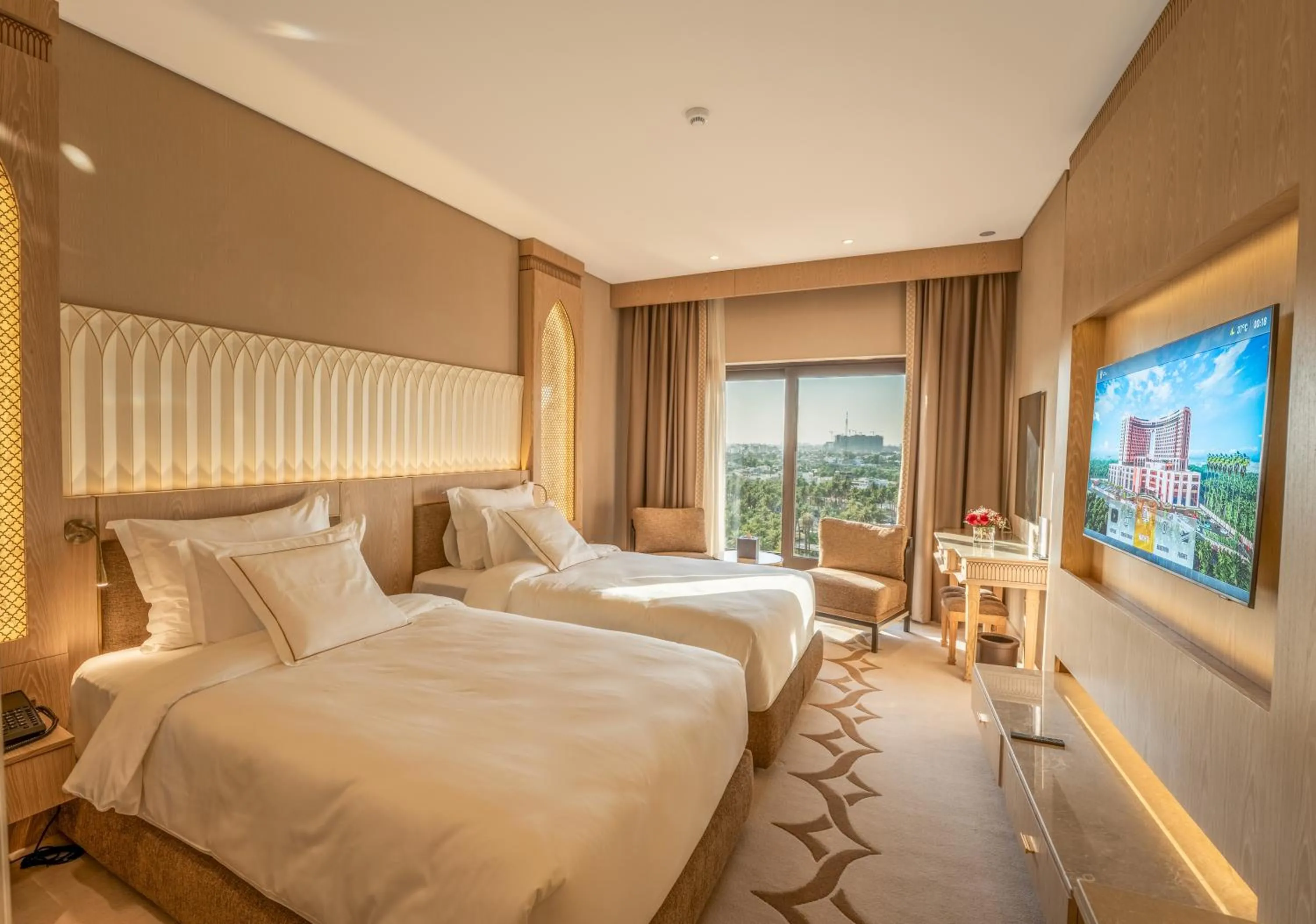Photo of the whole room, Bed in World Heart Hotel