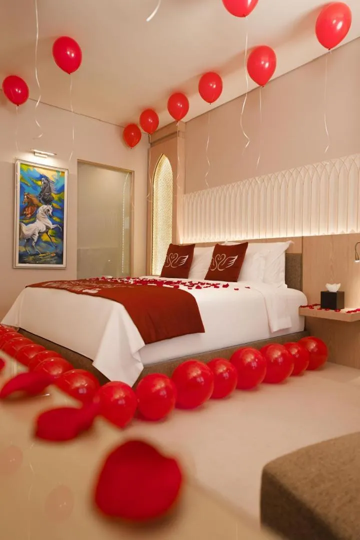 Bed in World Heart Hotel