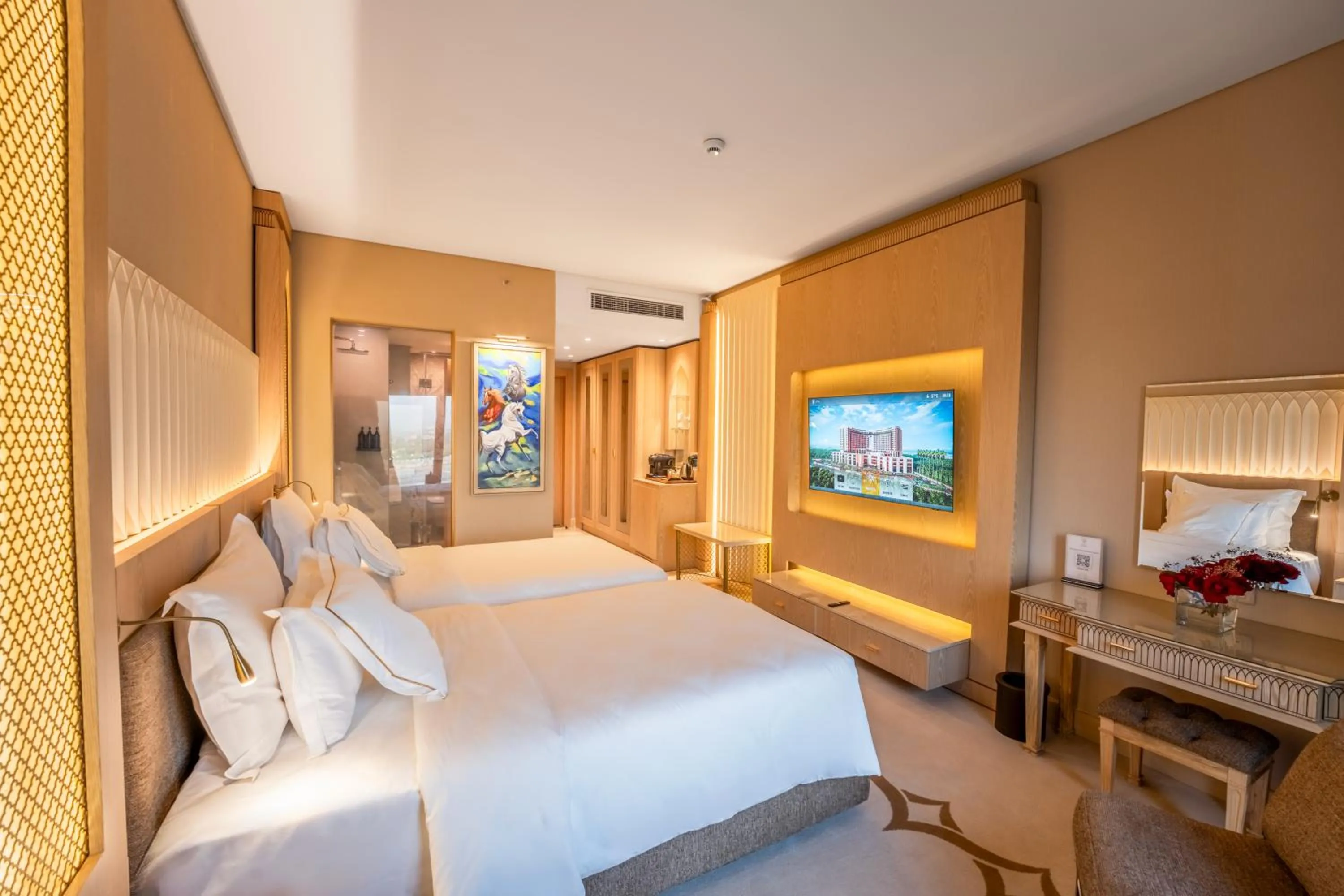 Photo of the whole room, Bed in World Heart Hotel
