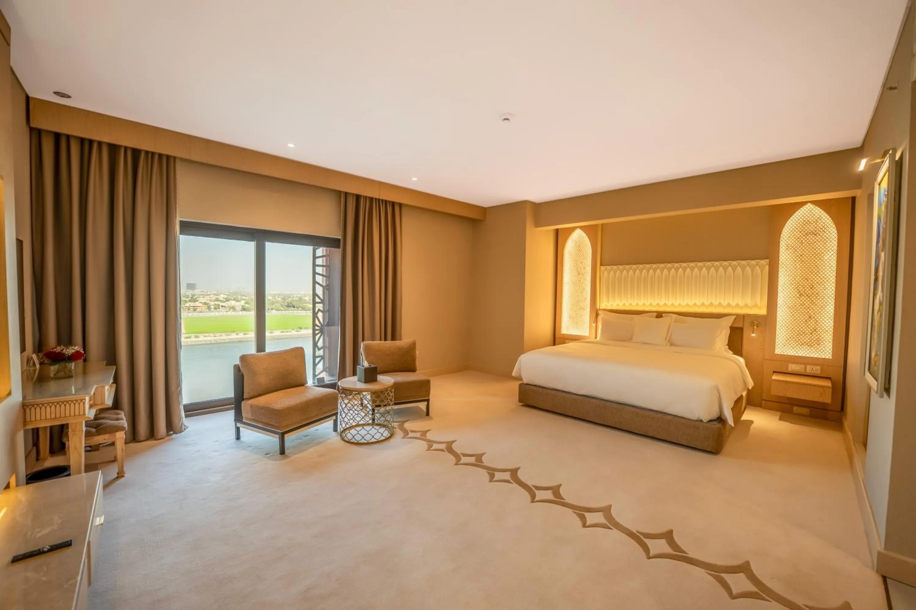 Bedroom, Bed in World Heart Hotel