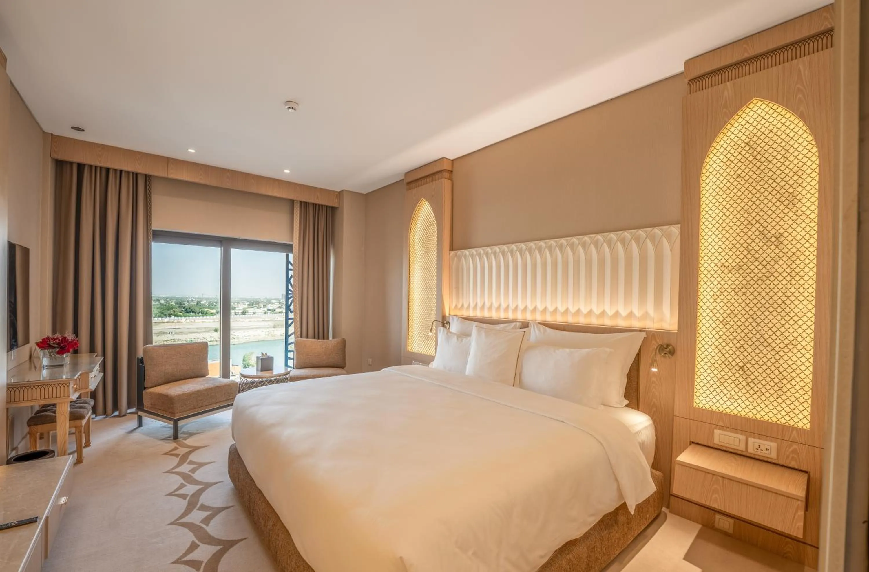 Bedroom, Bed in World Heart Hotel