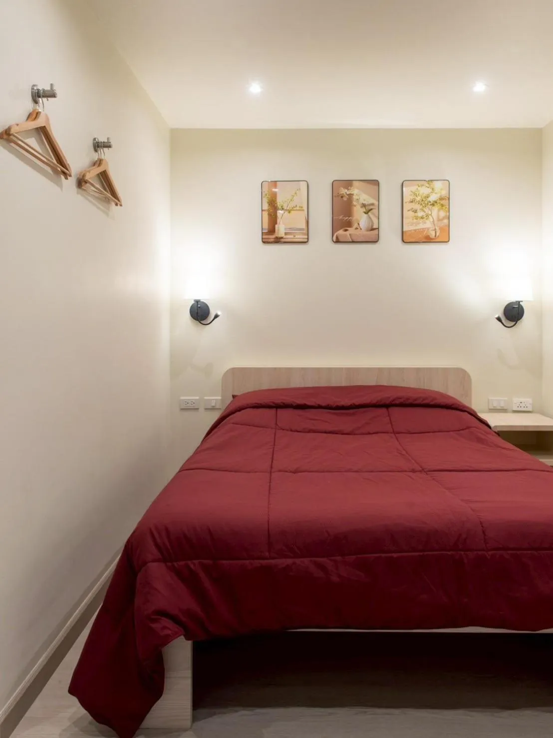 Bed in Shizuka House - 500 m walk to BTS Phrom Phong