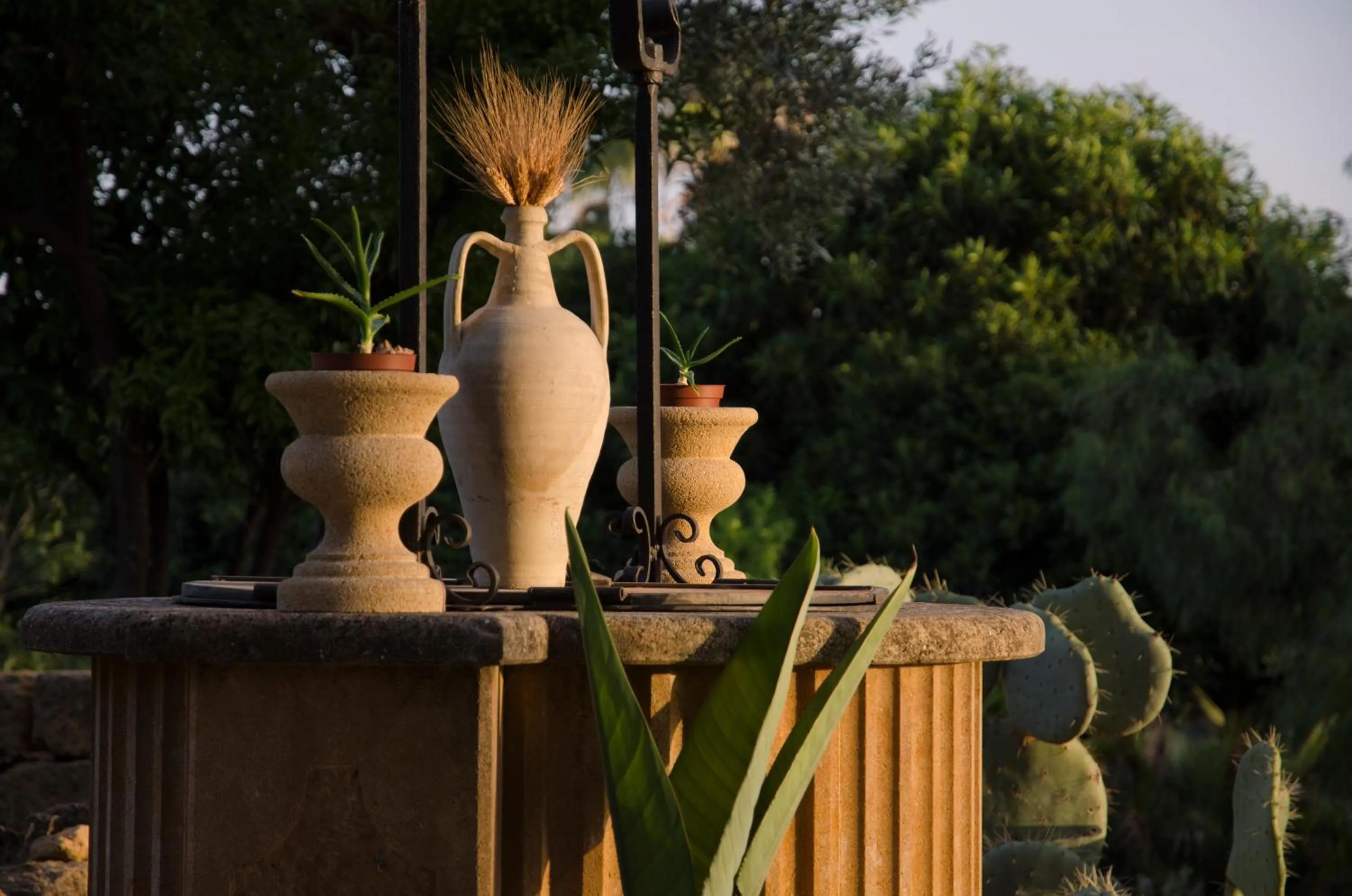 Garden in Villa Lekythos