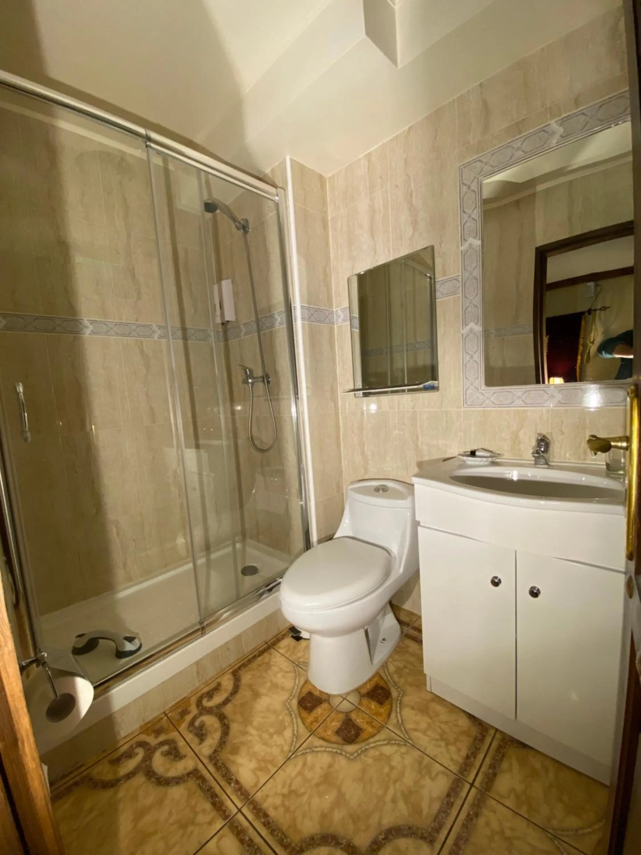 Shower in Castillo Medieval