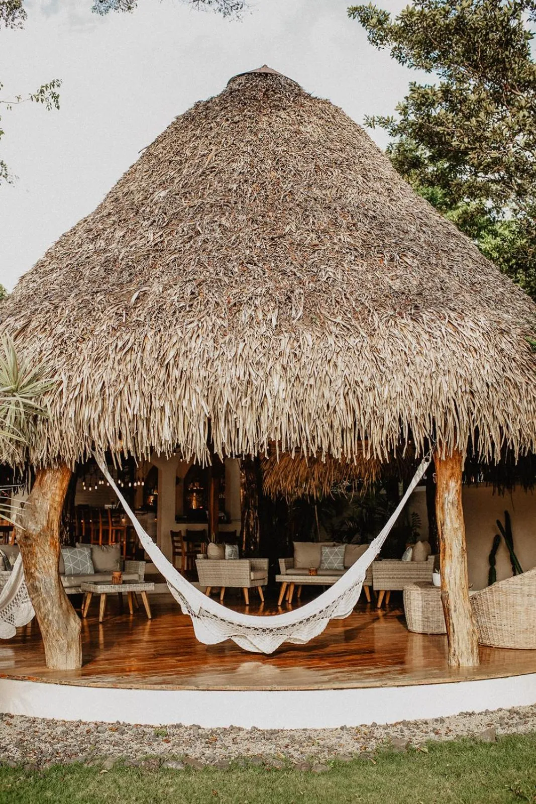 Living room in Sansara Surf Yoga & Resort