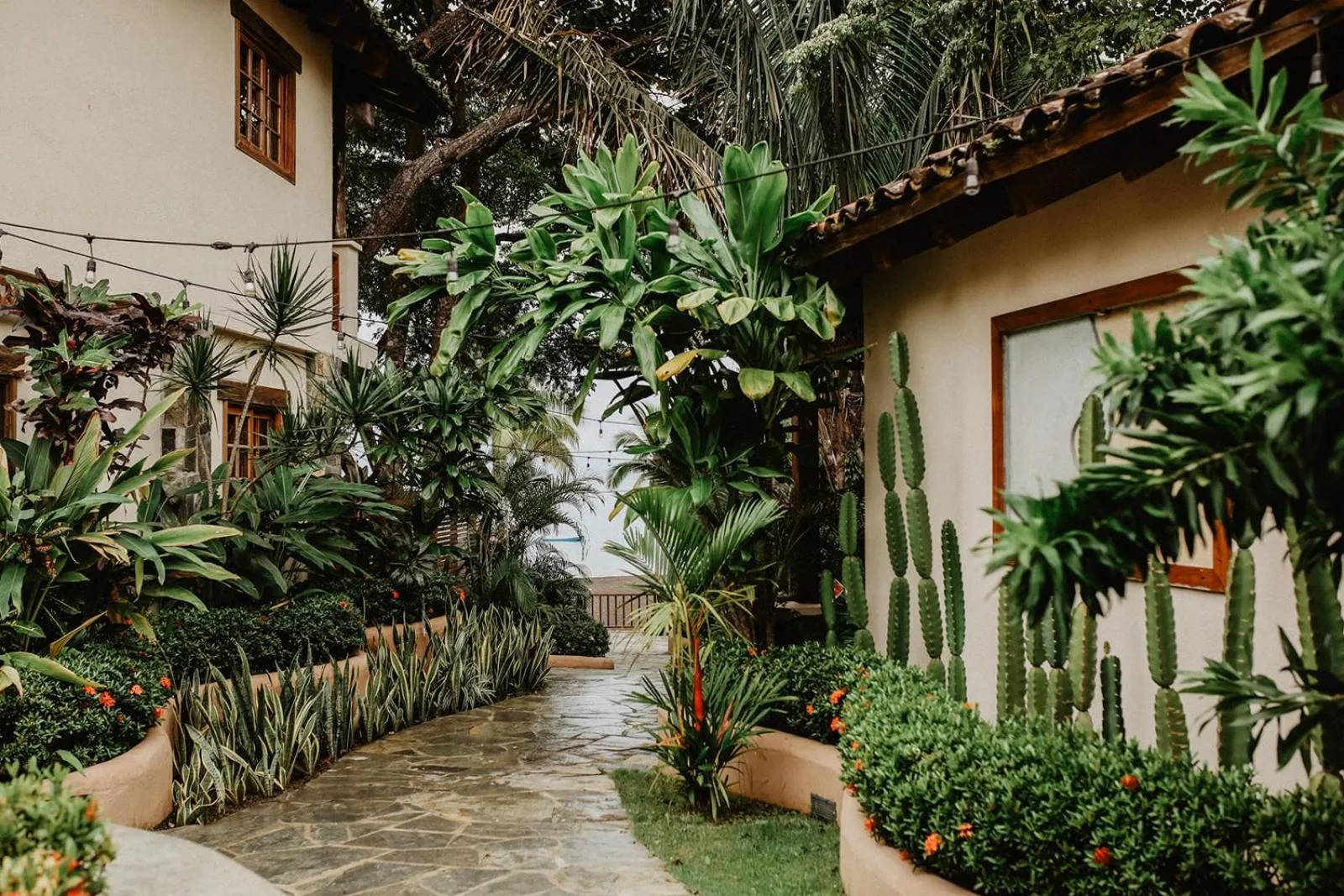 Property building in Sansara Surf Yoga & Resort