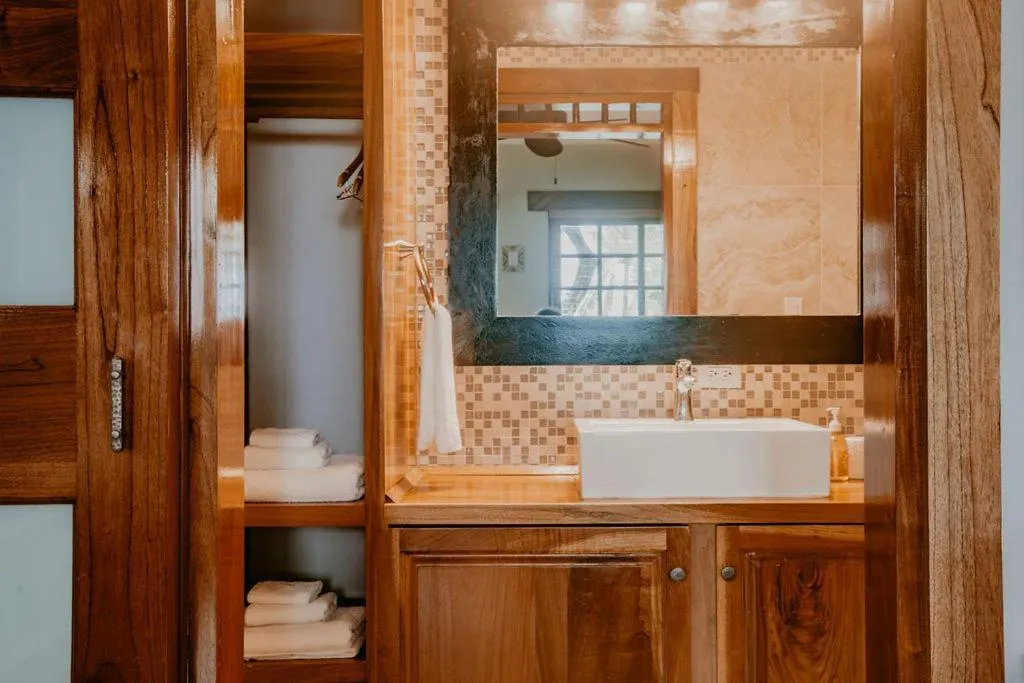 Bathroom in Sansara Surf Yoga & Resort