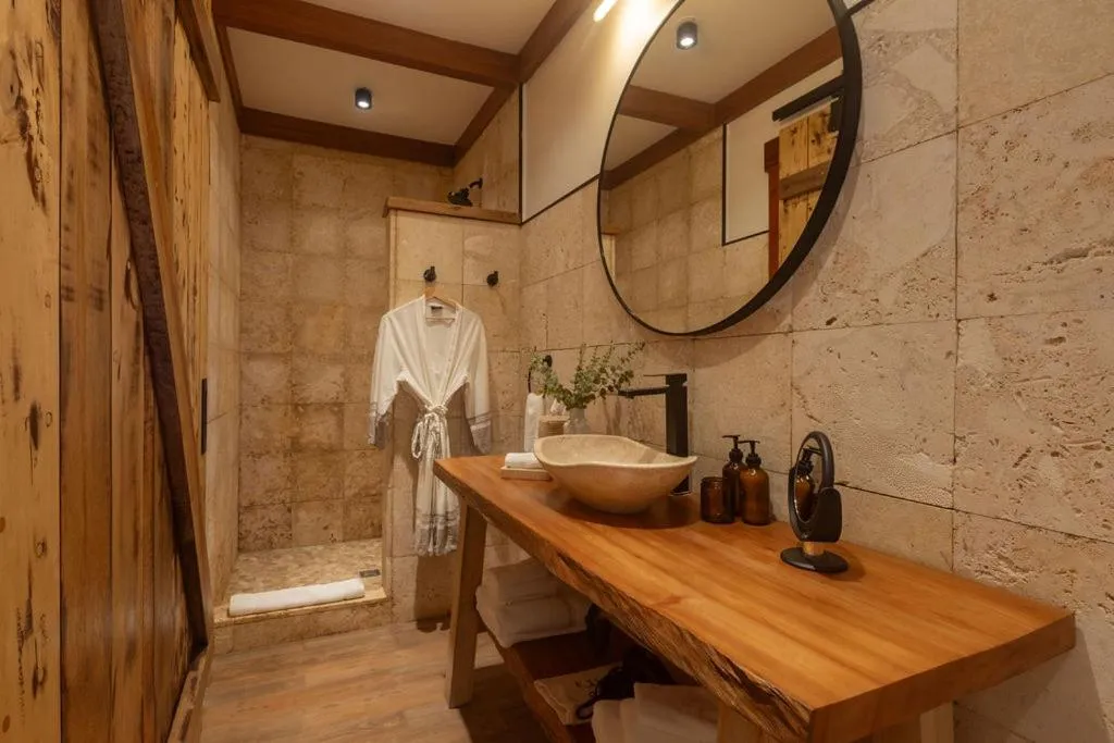 Bathroom in Sansara Surf Yoga & Resort