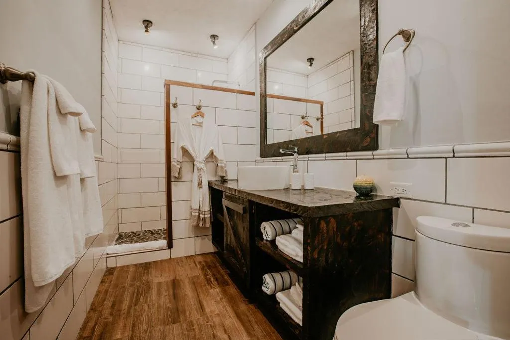Bathroom in Sansara Surf Yoga & Resort