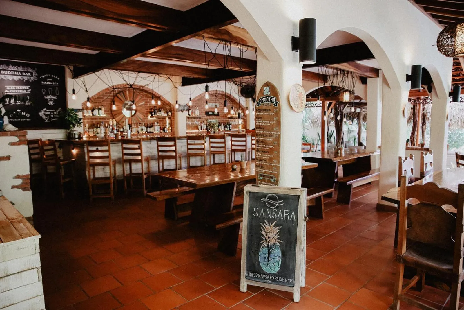 Restaurant/places to eat in Sansara Surf Yoga & Resort