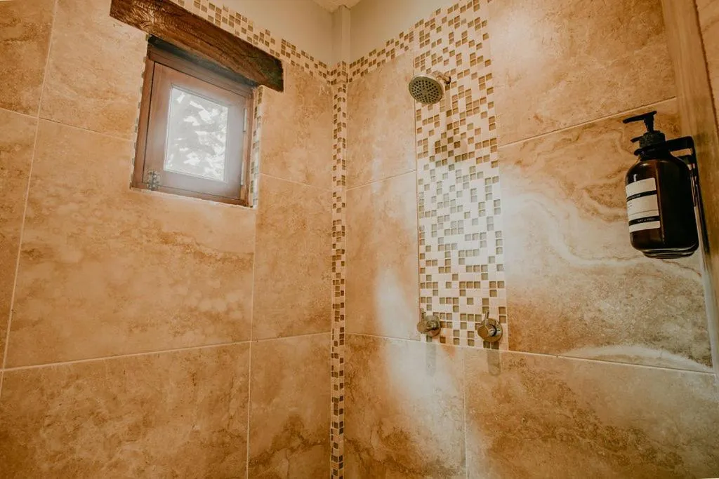 Shower in Sansara Surf Yoga & Resort