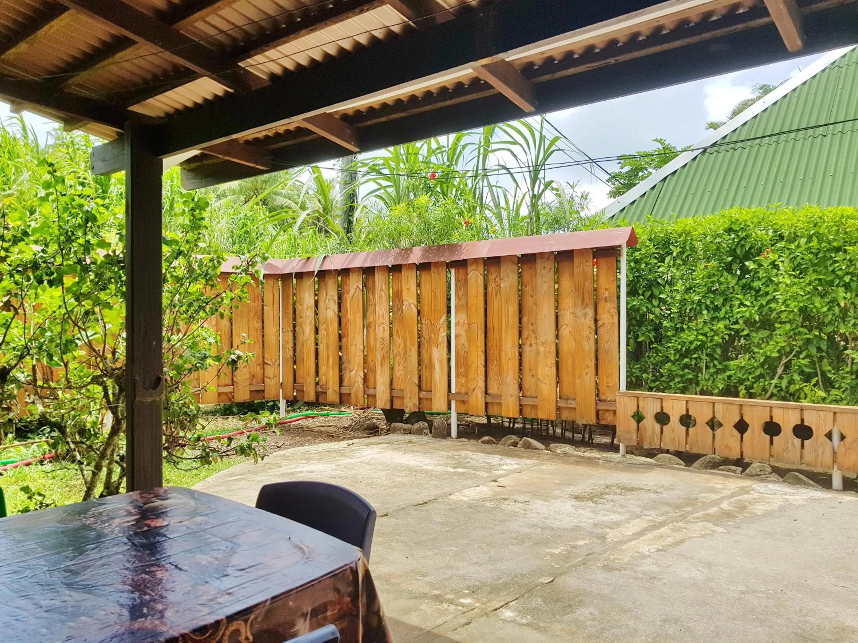 Patio in Pension Les Trois Cascades