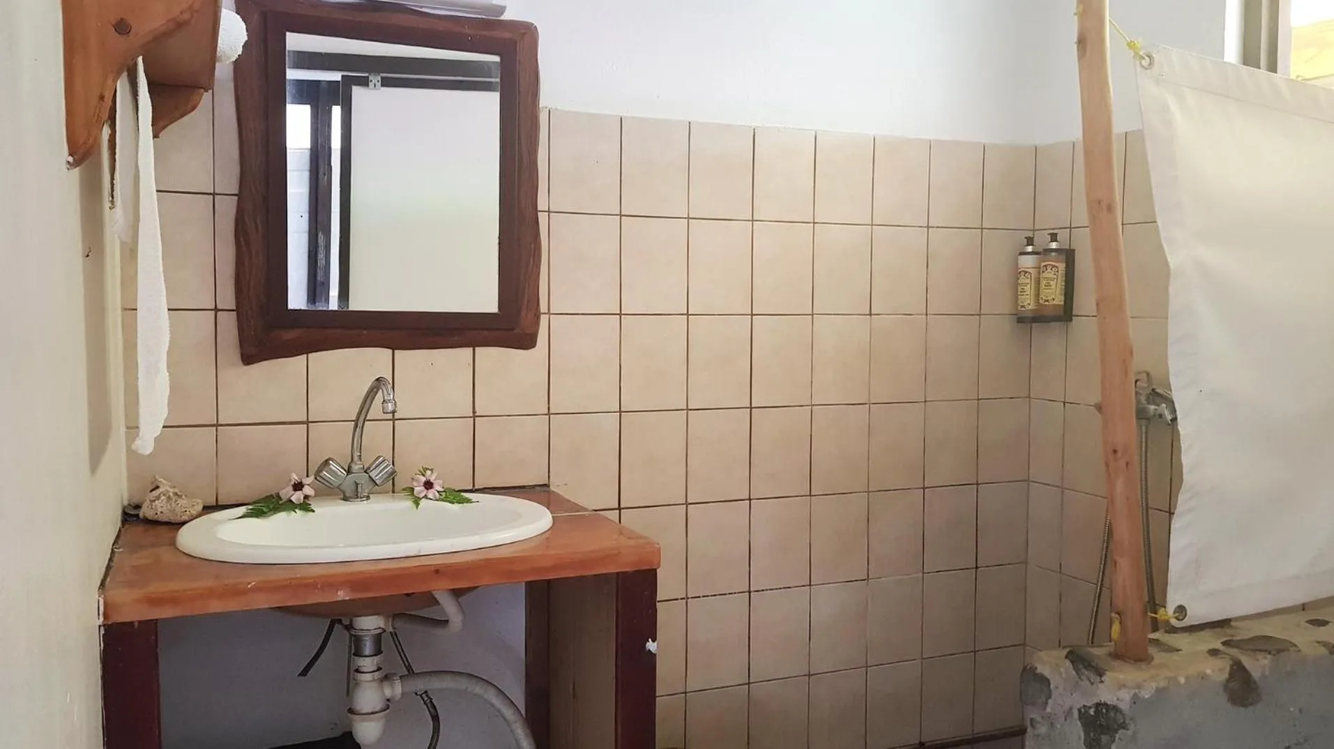 Bathroom in Pension Les Trois Cascades