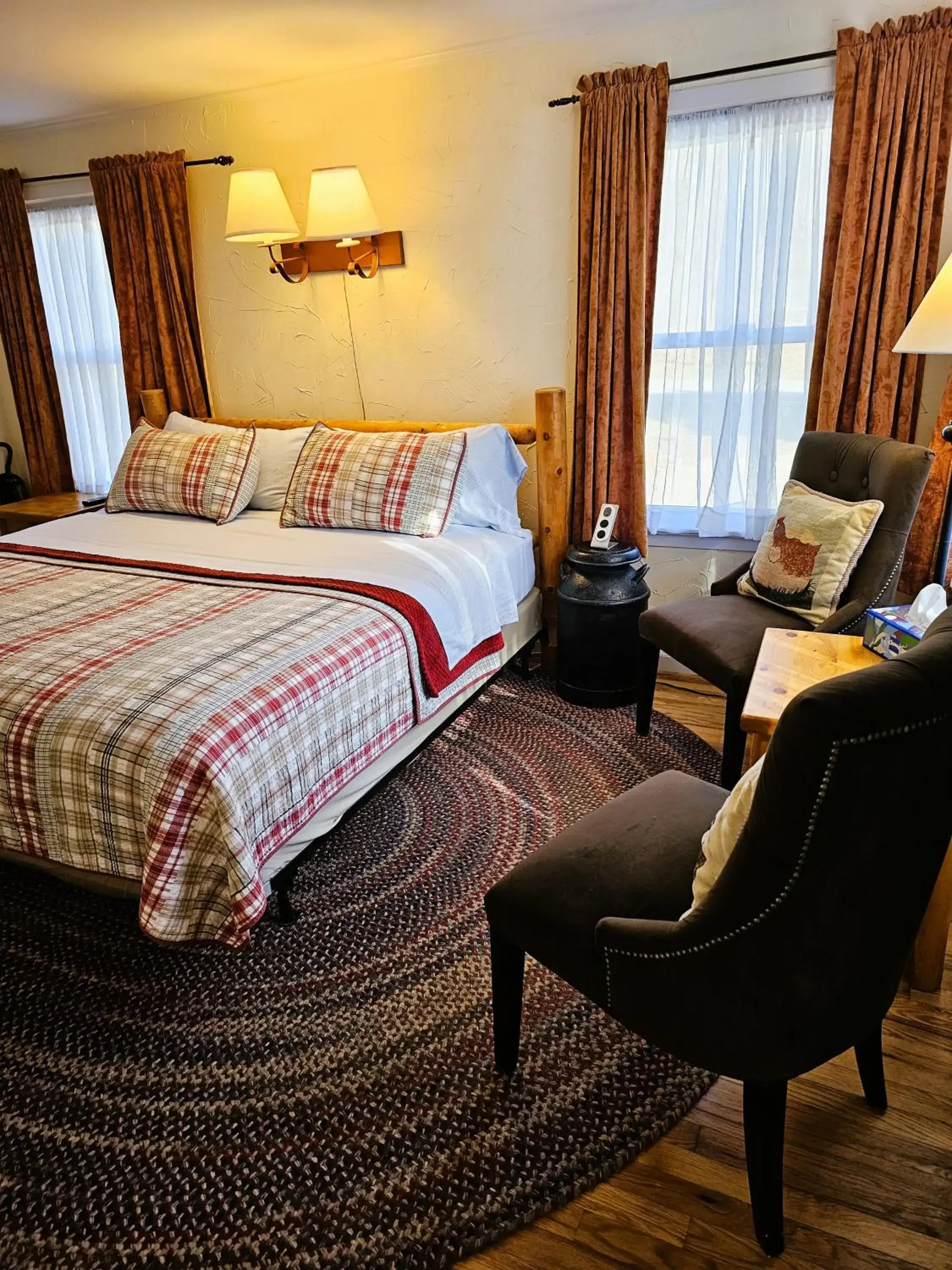 King Room in Cornwall Inn King Room in Cornwall Inn
