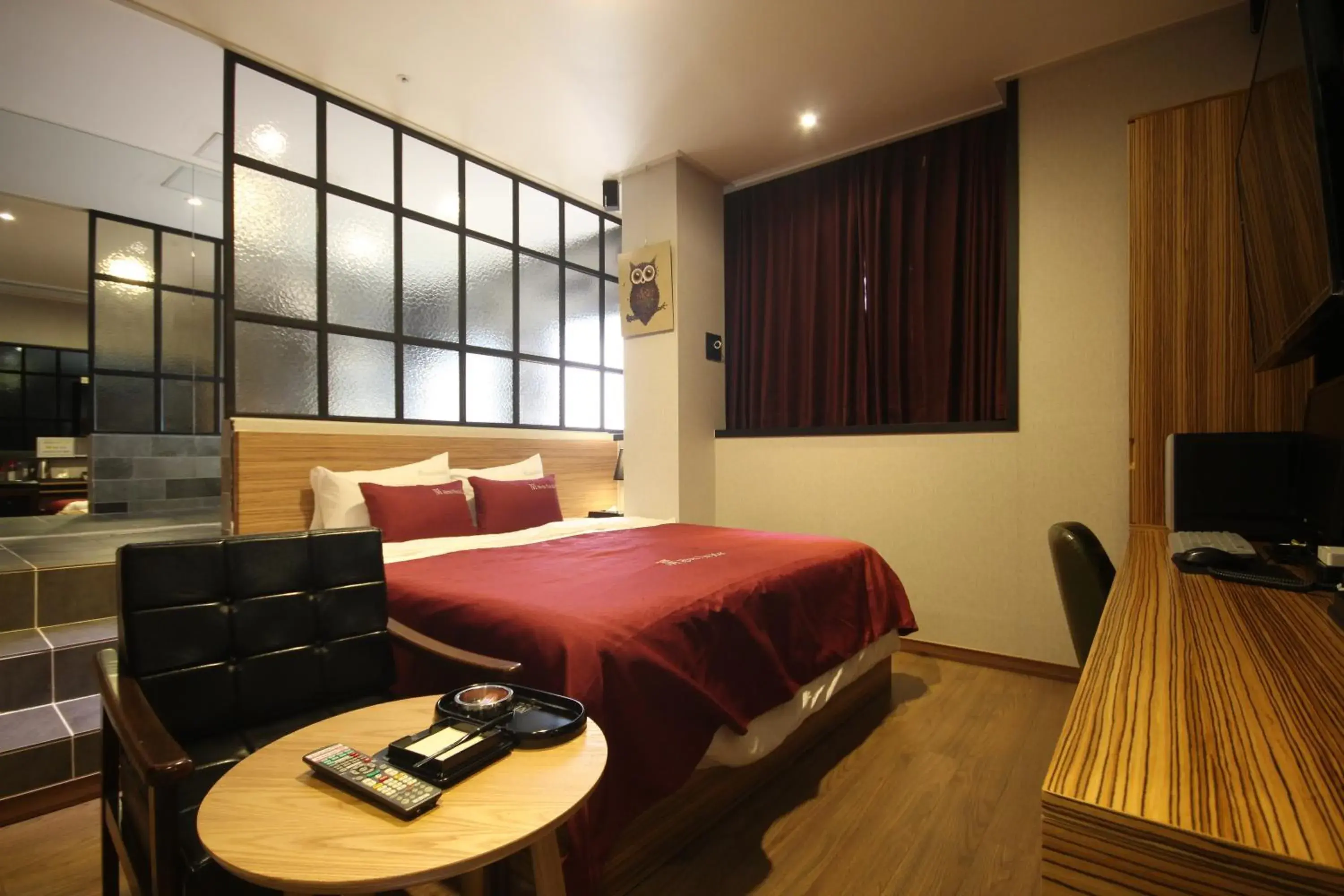 Bed in The May Hotel Bed in The May Hotel