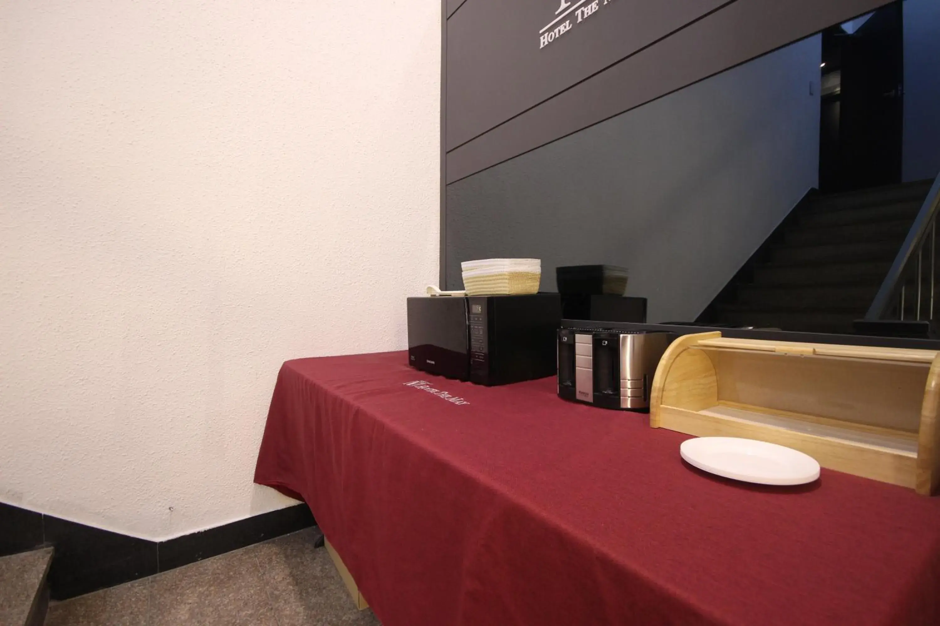 Facade/entrance in The May Hotel Facade/entrance in The May Hotel