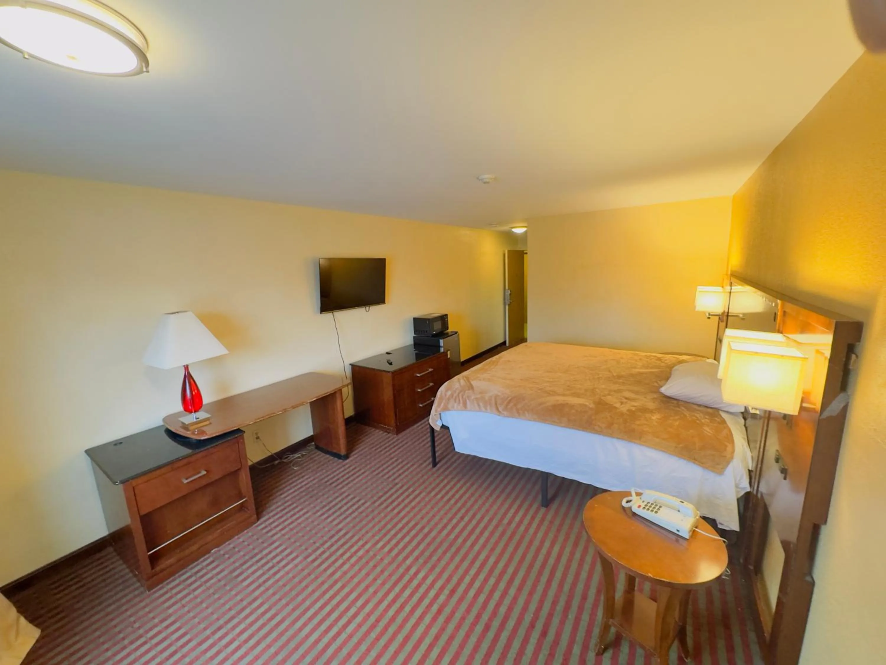 Bed in Hilltop Inn