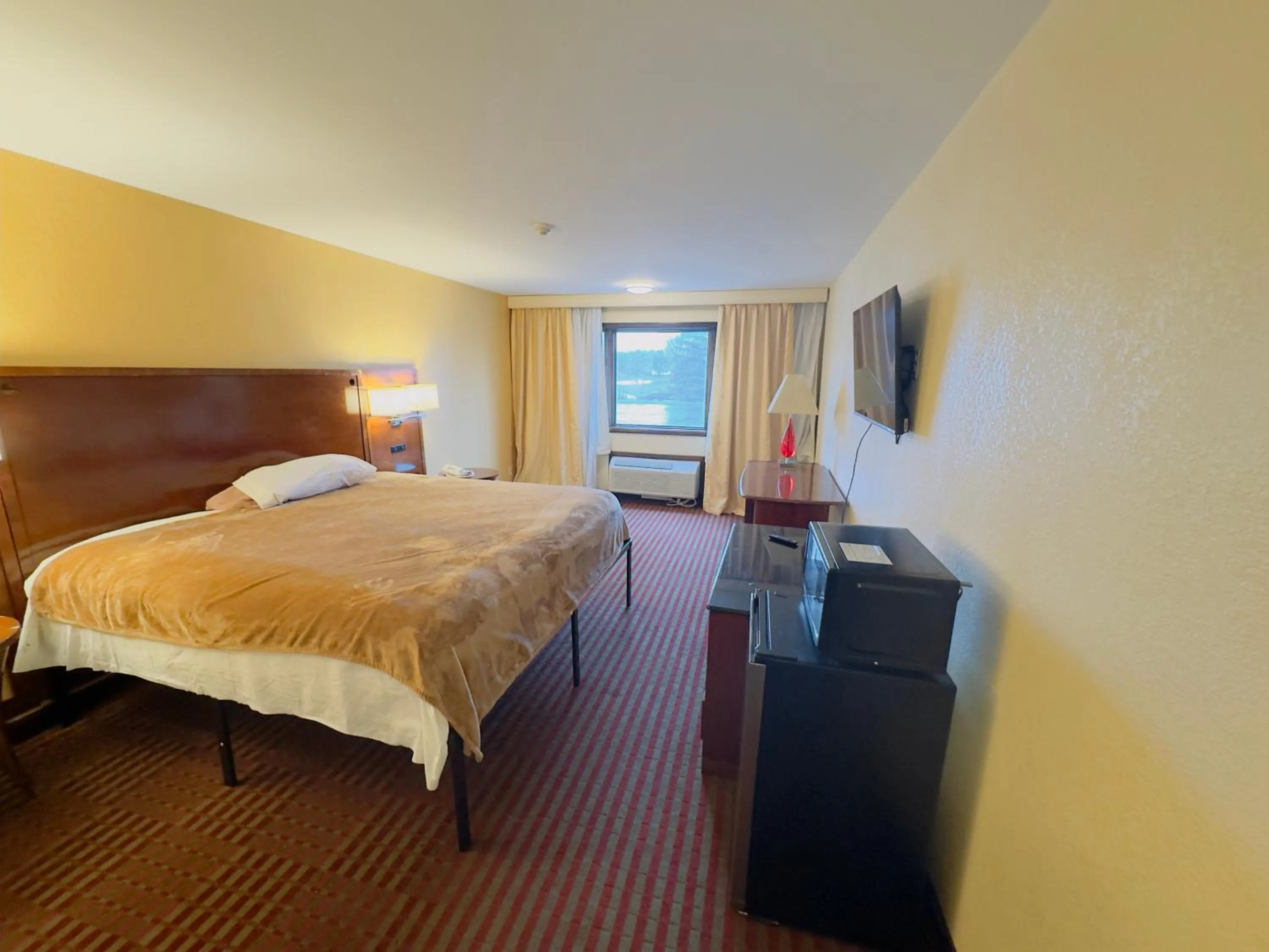Bed in Hilltop Inn
