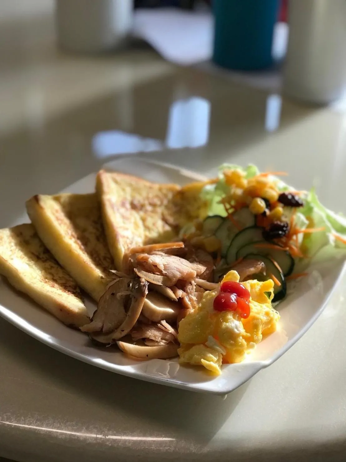 Breakfast in Yurong B&B