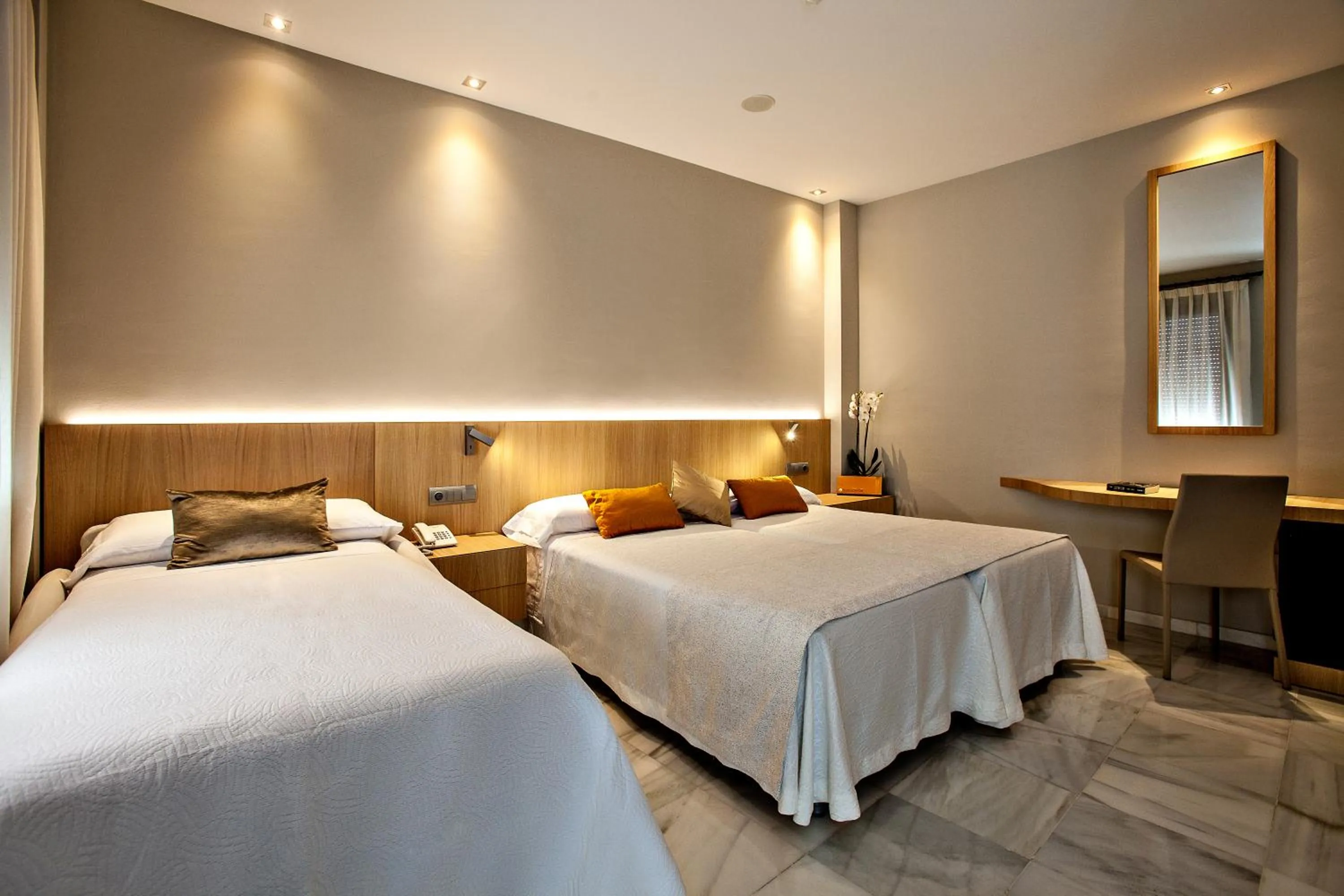 Bedroom, Bed in Hotel Barrameda