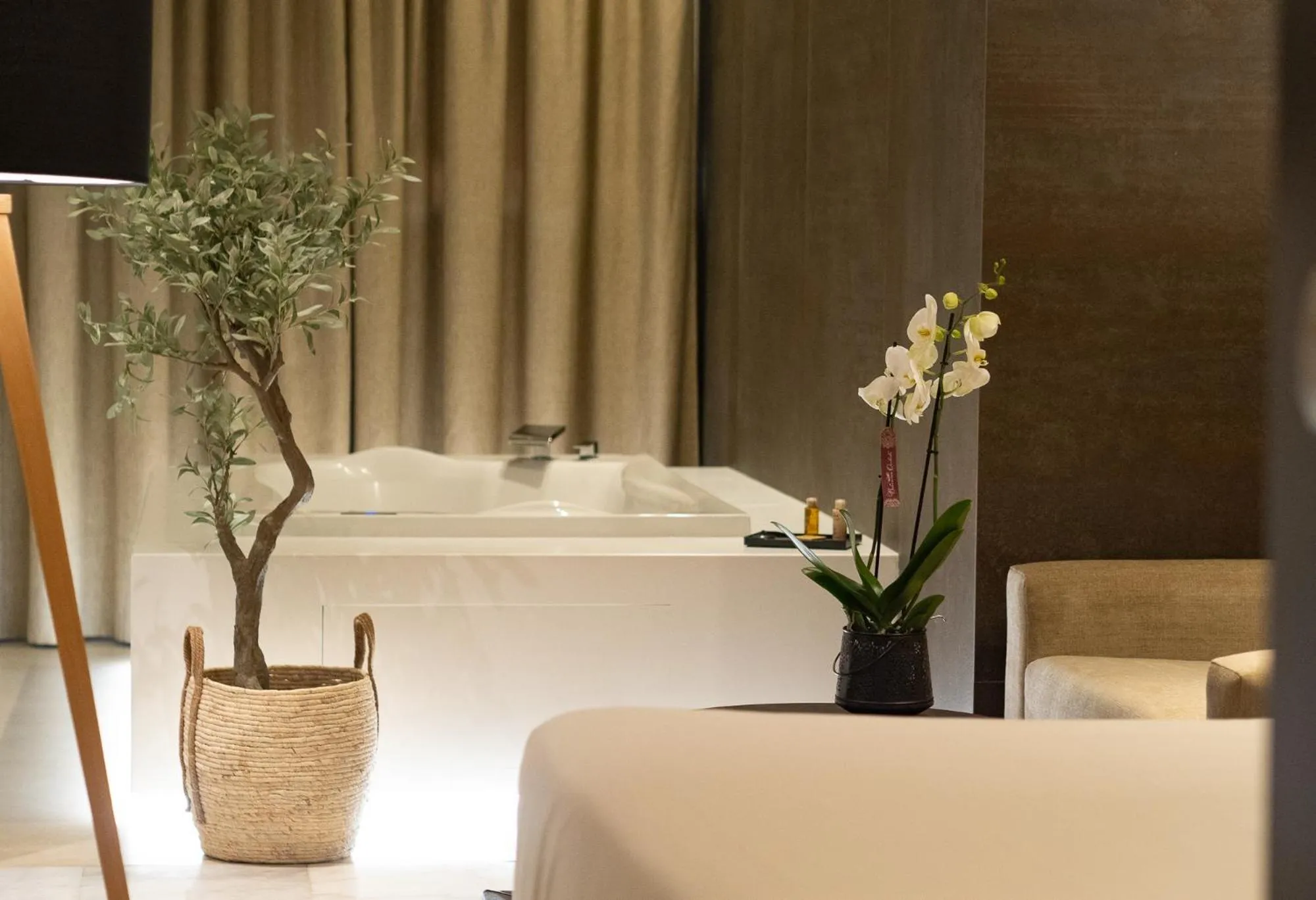 Bath in Hotel Barrameda