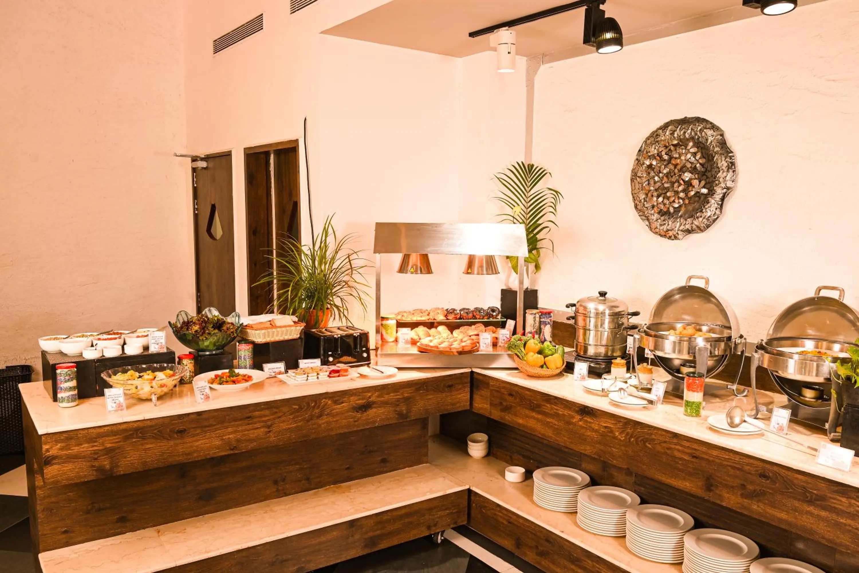 Restaurant/places to eat in Otium Goa Resort by The Oterra