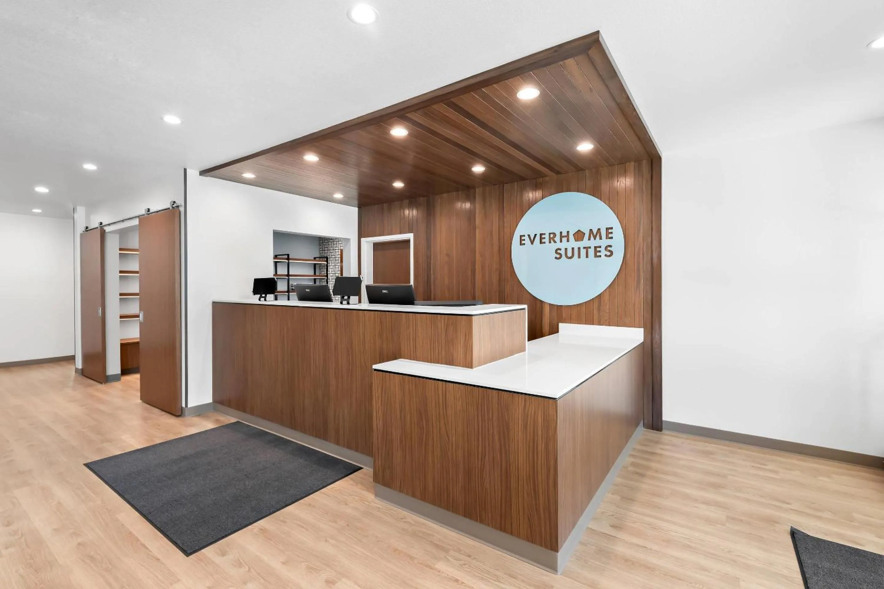 Lobby or reception in Everhome Suites San Bernardino - Loma Linda