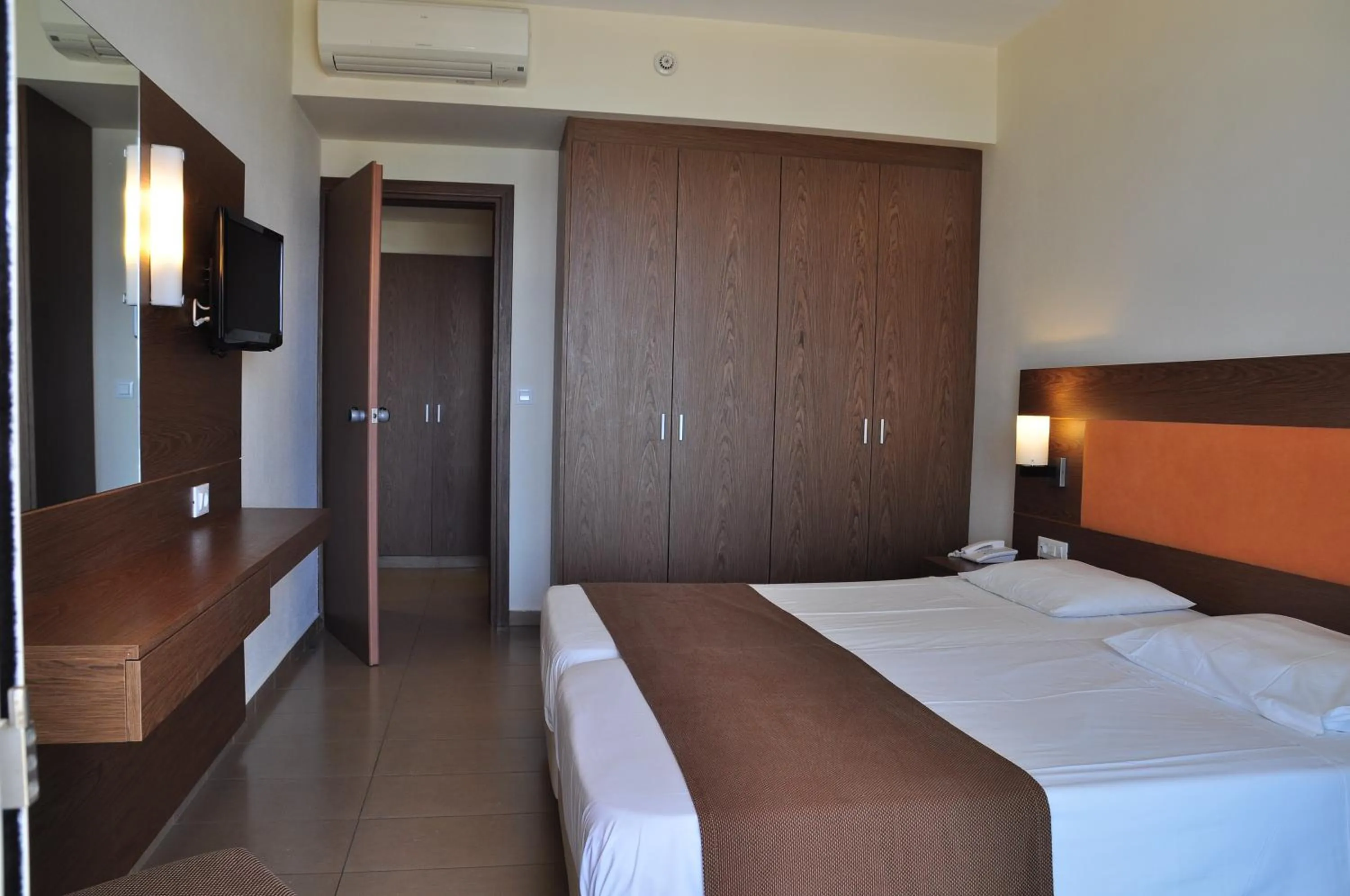 Bed in Sea Melody Beach Hotel Apartments