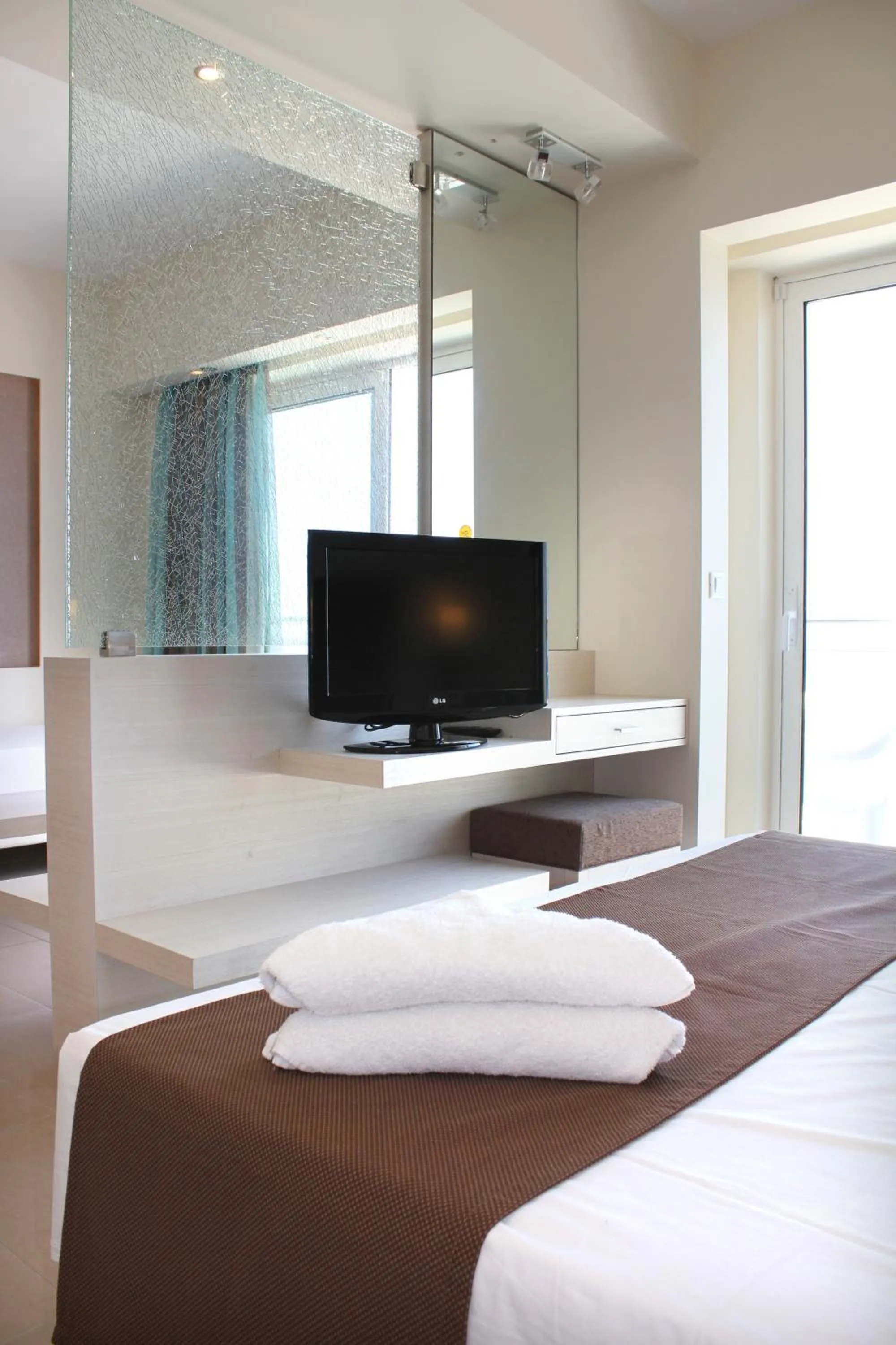 Bedroom, Bed in Sea Melody Beach Hotel Apartments