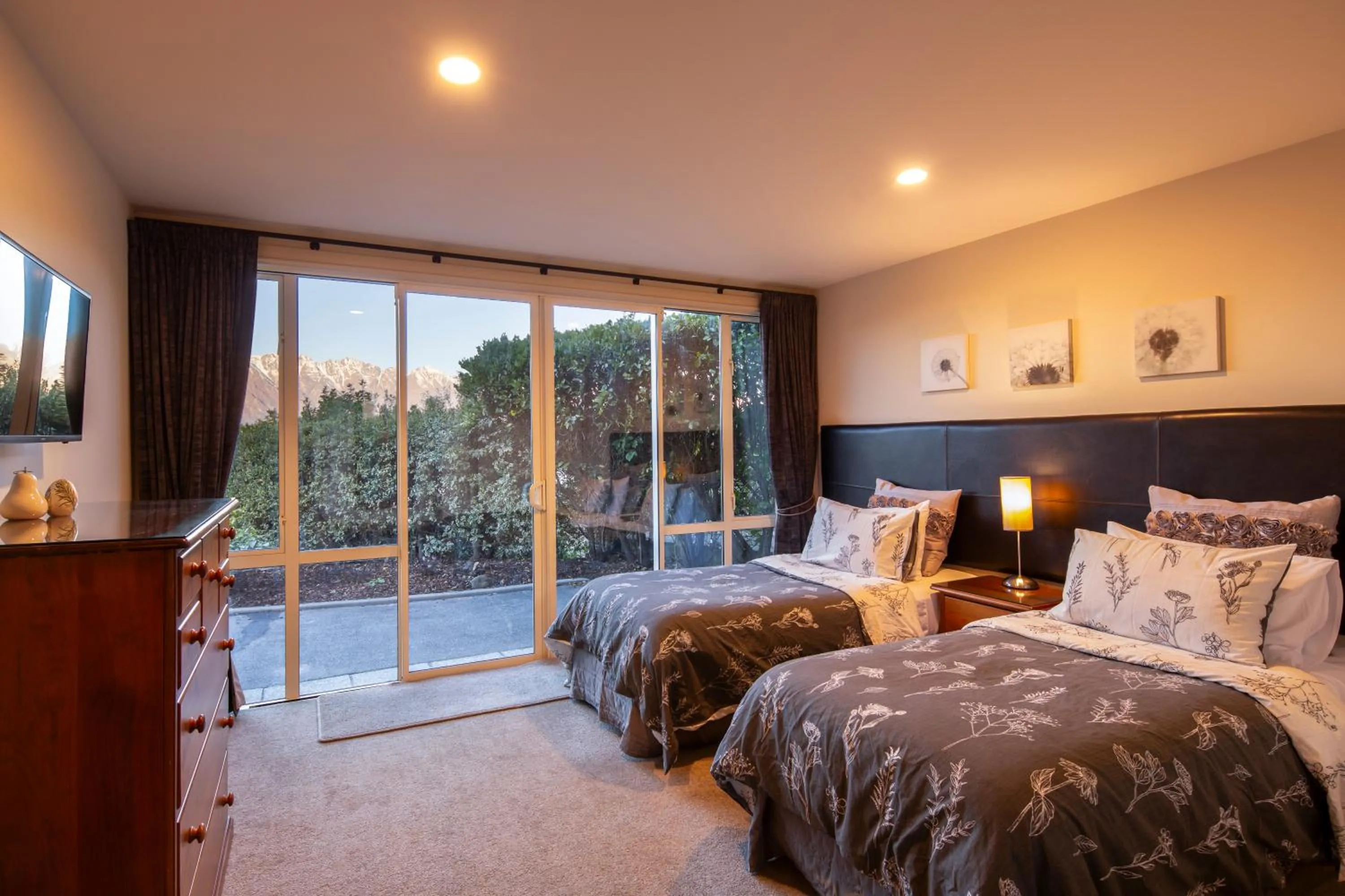 Bedroom, Bed in Aspen House