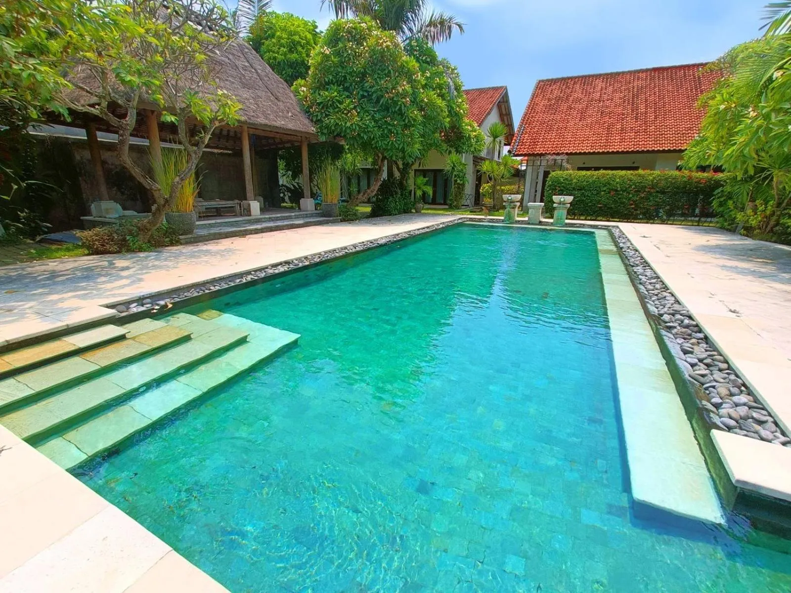 Swimming pool in Sayang Taman Villas