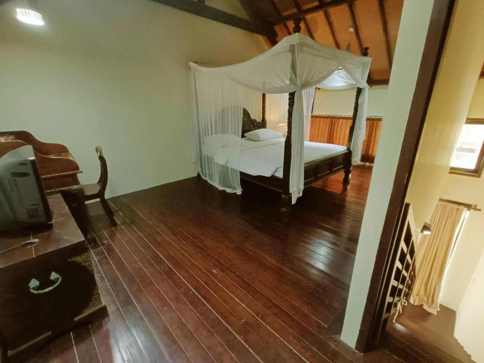 Bed in Sayang Taman Villas
